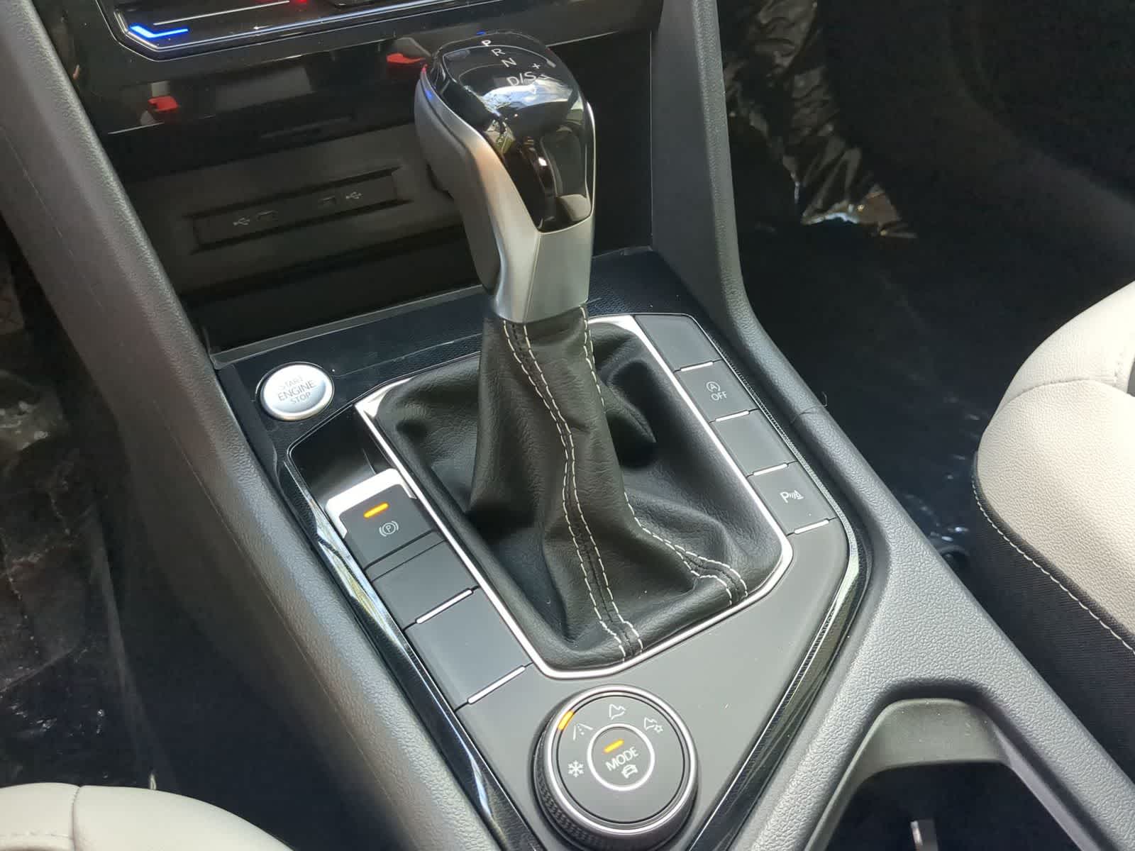 Thumbnail: 2025 Volkswagen Taos - 30