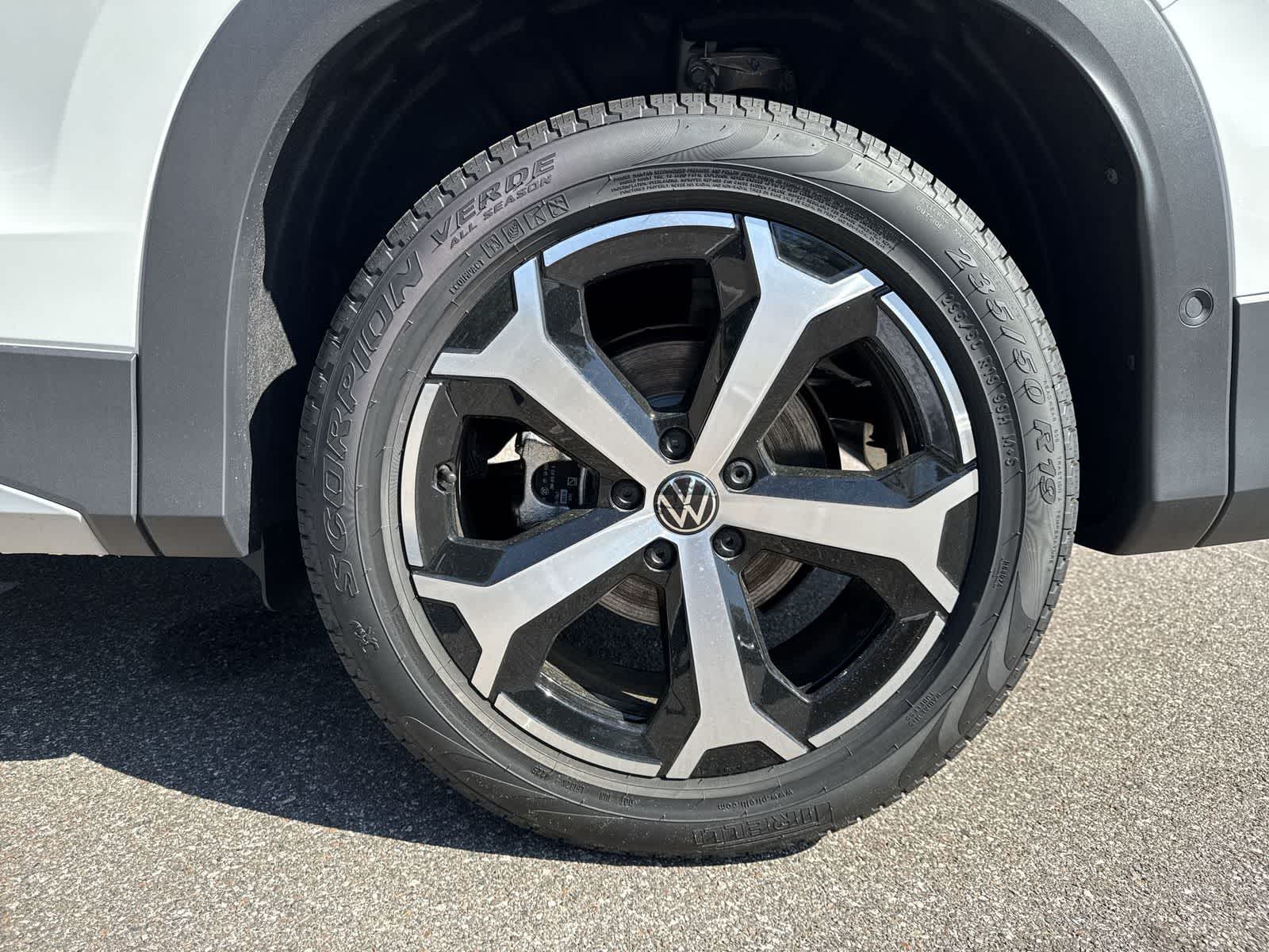 Thumbnail: 2026 Volkswagen Tiguan - 12