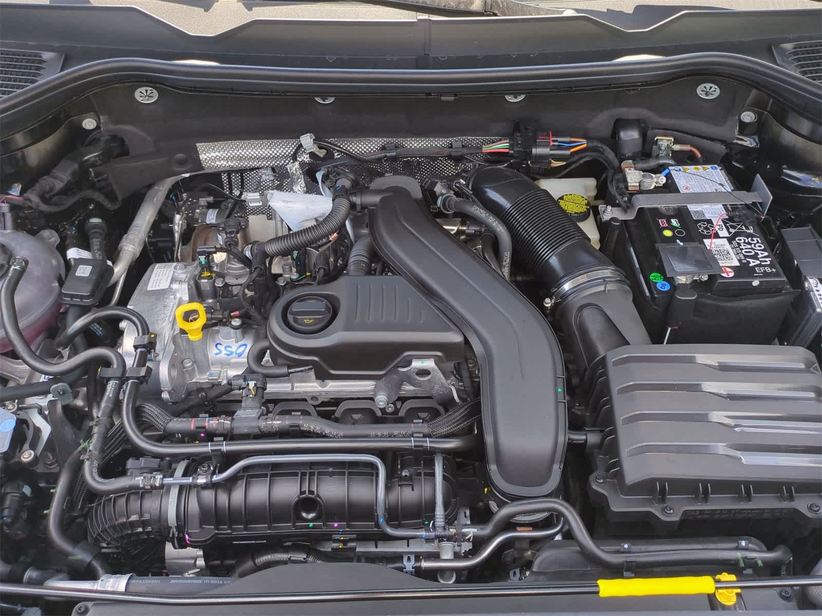 Thumbnail: 2025 Volkswagen Taos - 15