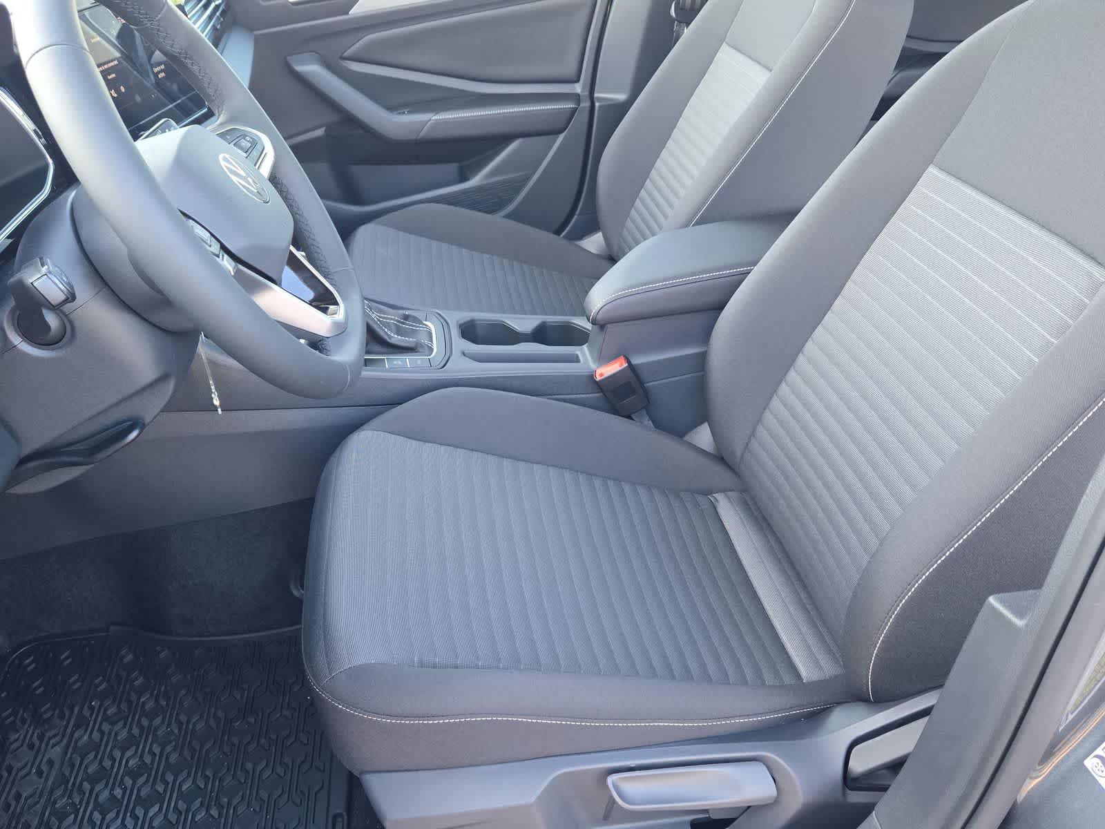 Thumbnail: 2026 Volkswagen Jetta - 17