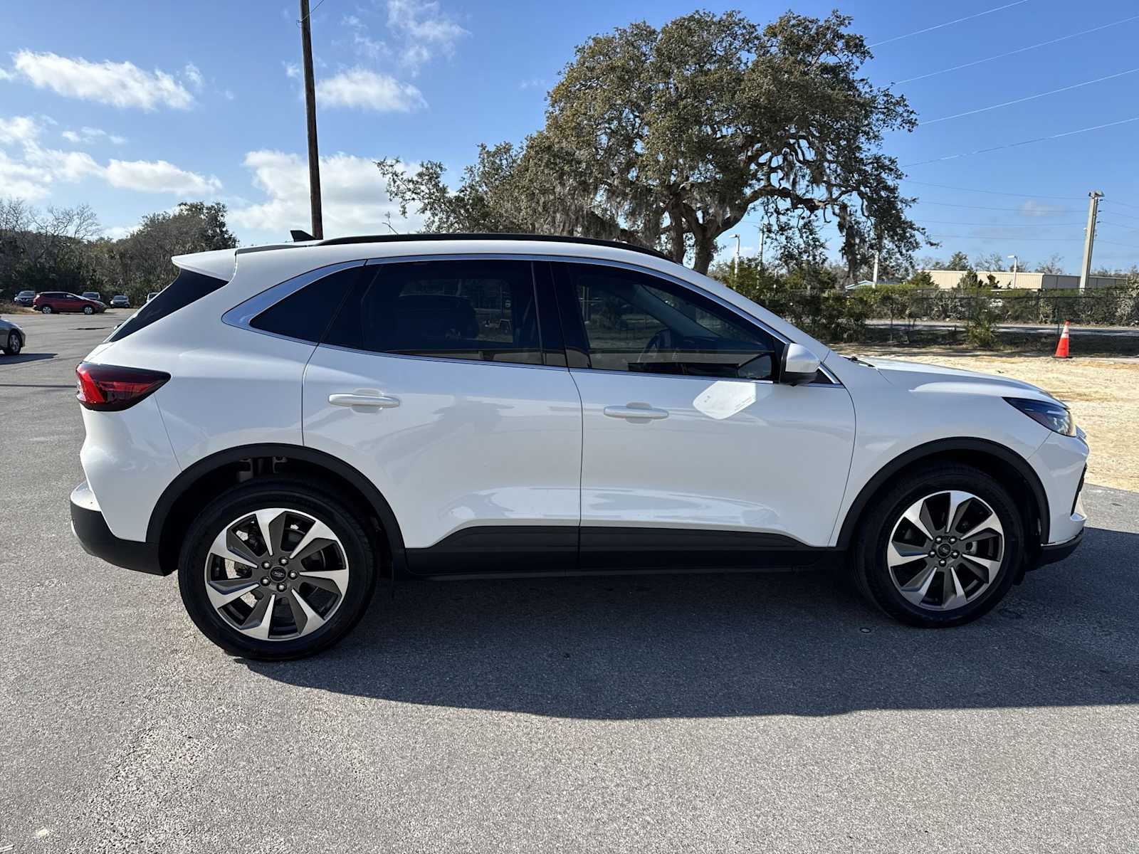 Thumbnail: 2023 Ford Escape - 7