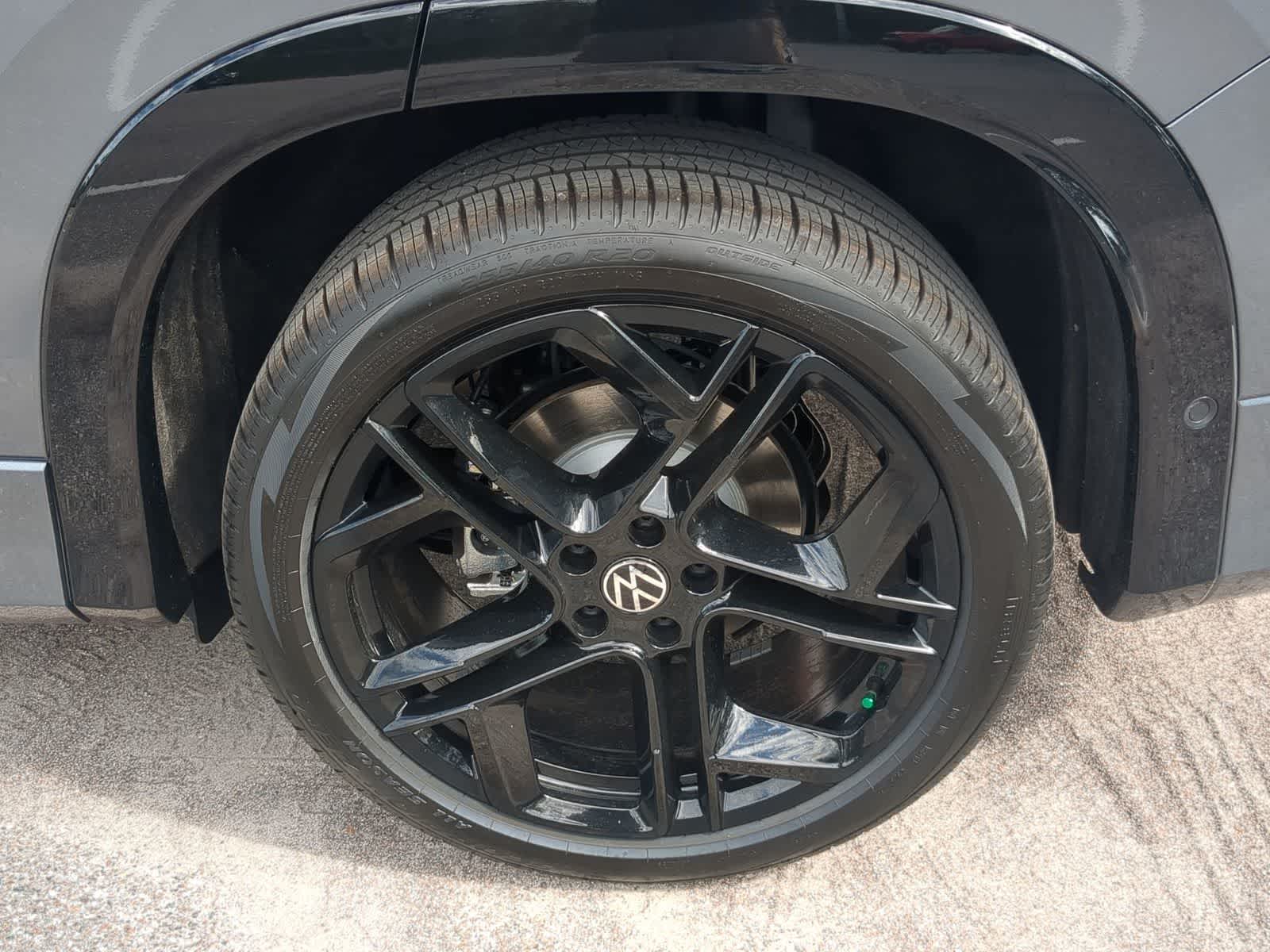 Thumbnail: 2026 Volkswagen Tiguan - 14