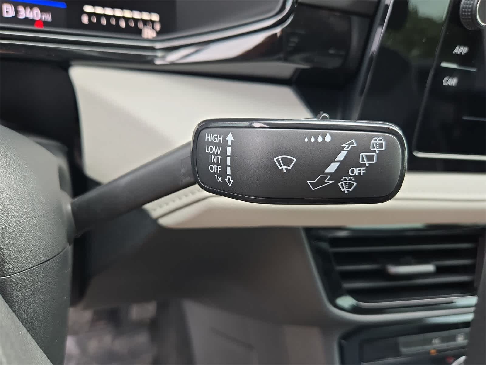 Thumbnail: 2025 Volkswagen Taos - 25