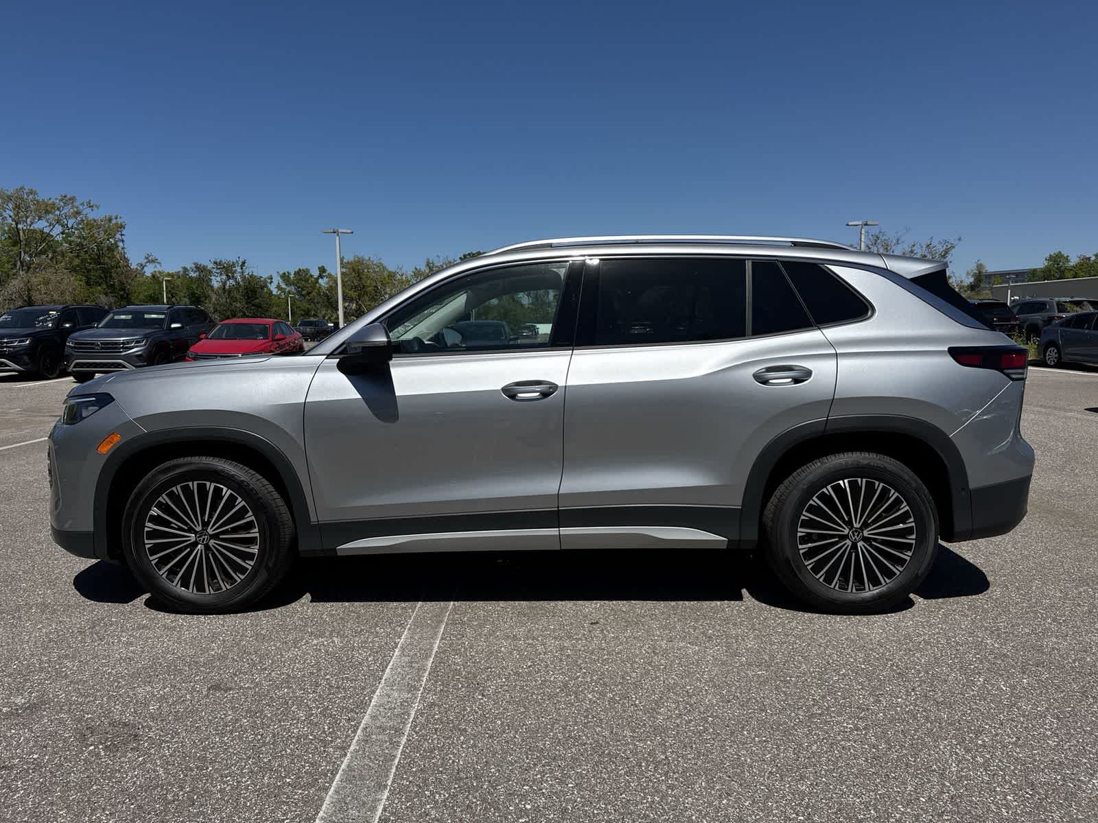 Thumbnail: 2026 Volkswagen Tiguan - 3