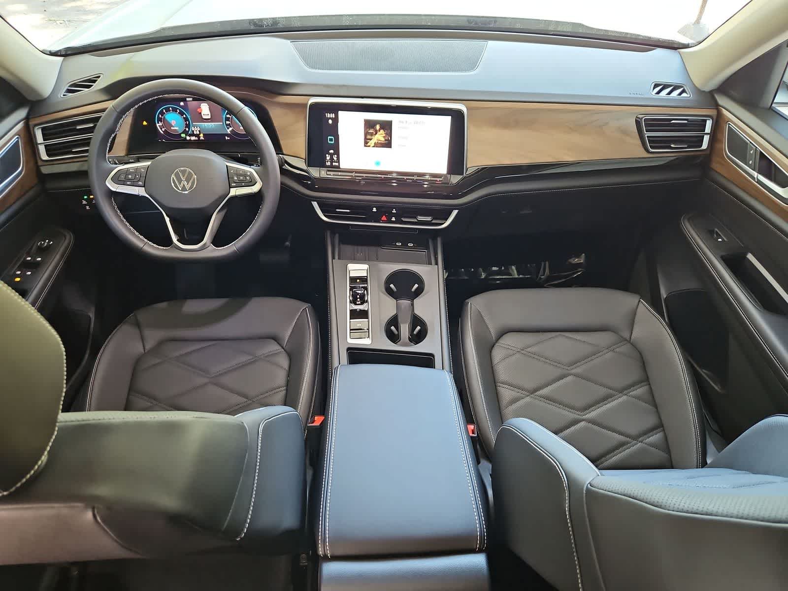 Thumbnail: 2026 Volkswagen Atlas - 16