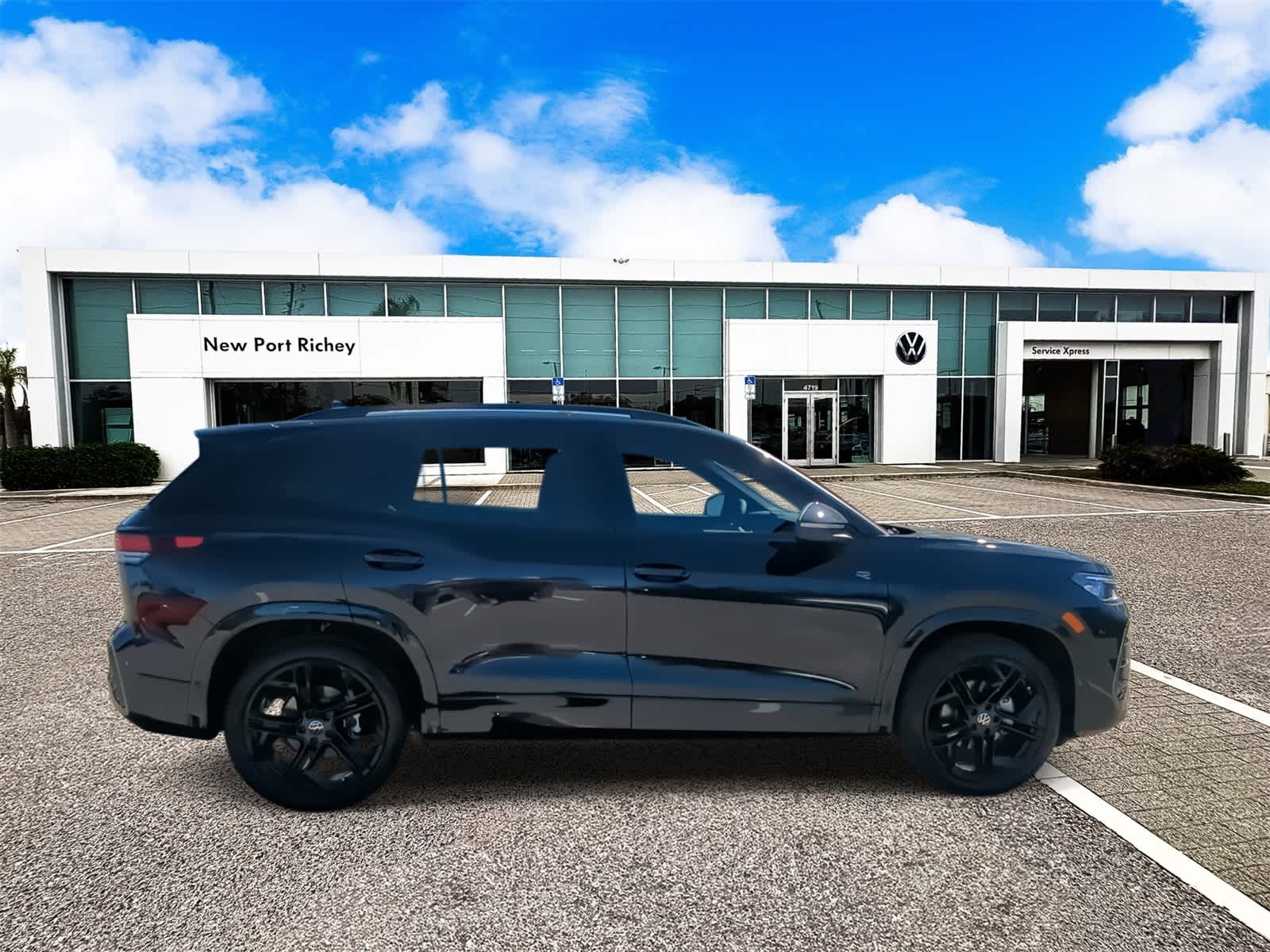 Thumbnail: 2026 Volkswagen Tiguan - 9