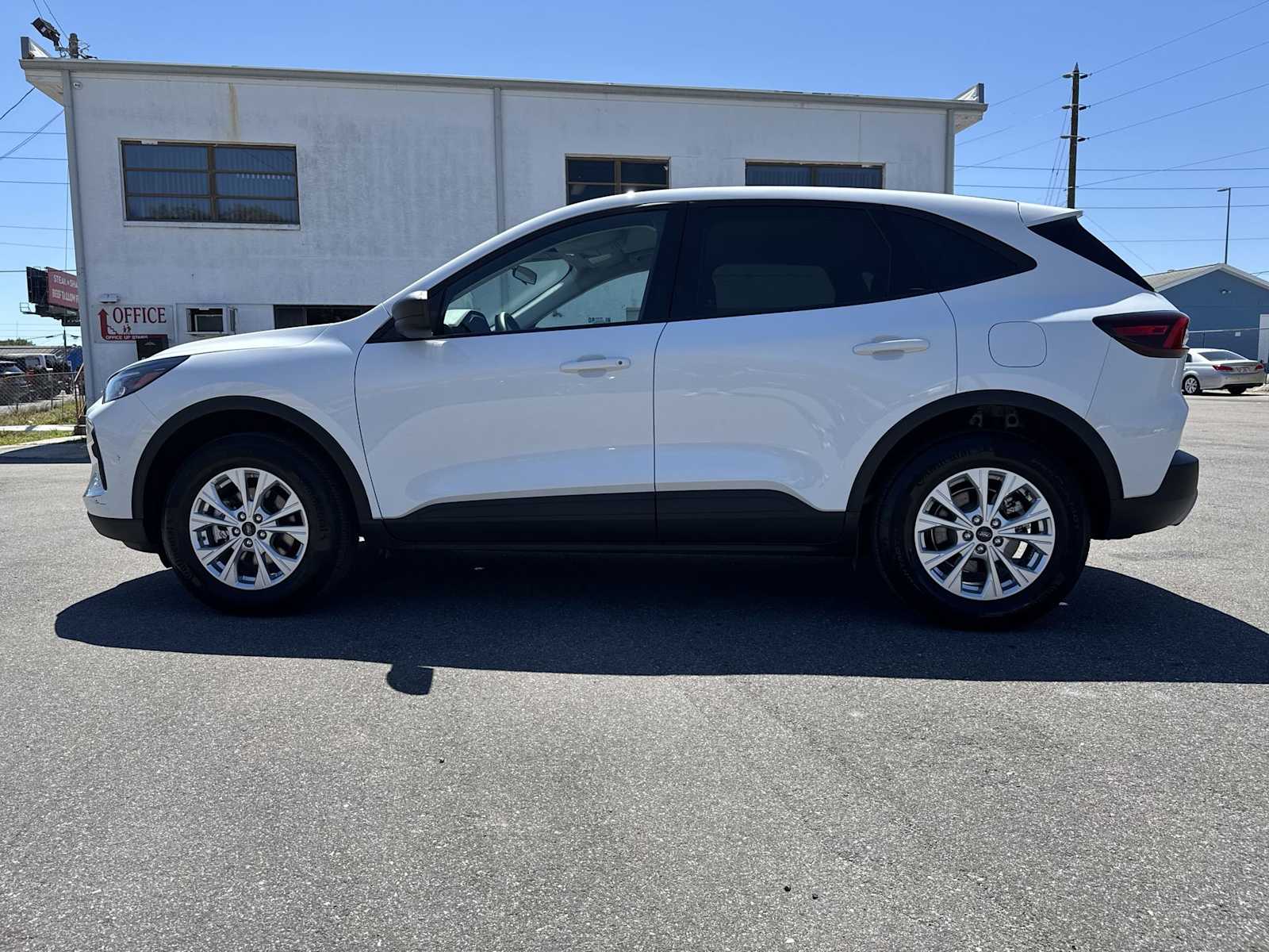 Thumbnail: 2025 Ford Escape - 4