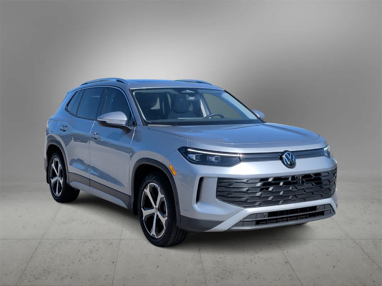 Thumbnail: 2025 Volkswagen Tiguan - 2