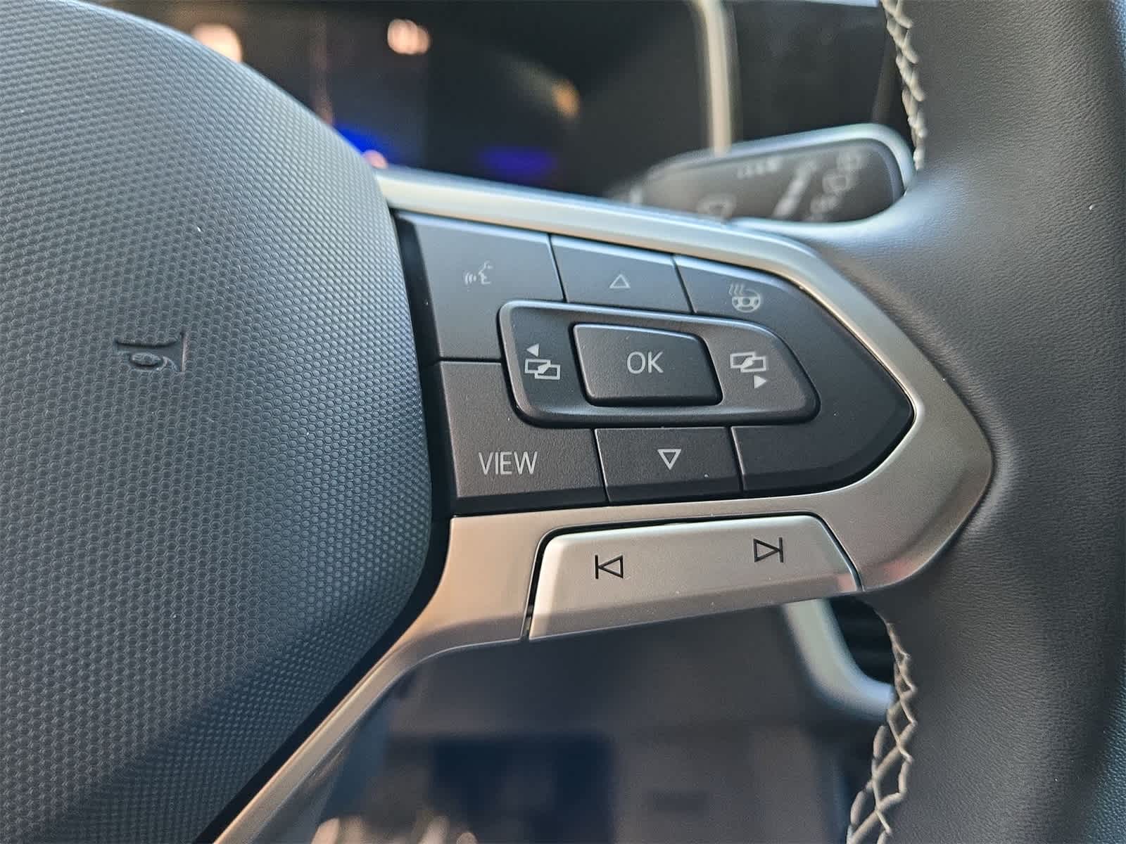 Thumbnail: 2025 Volkswagen Taos - 24