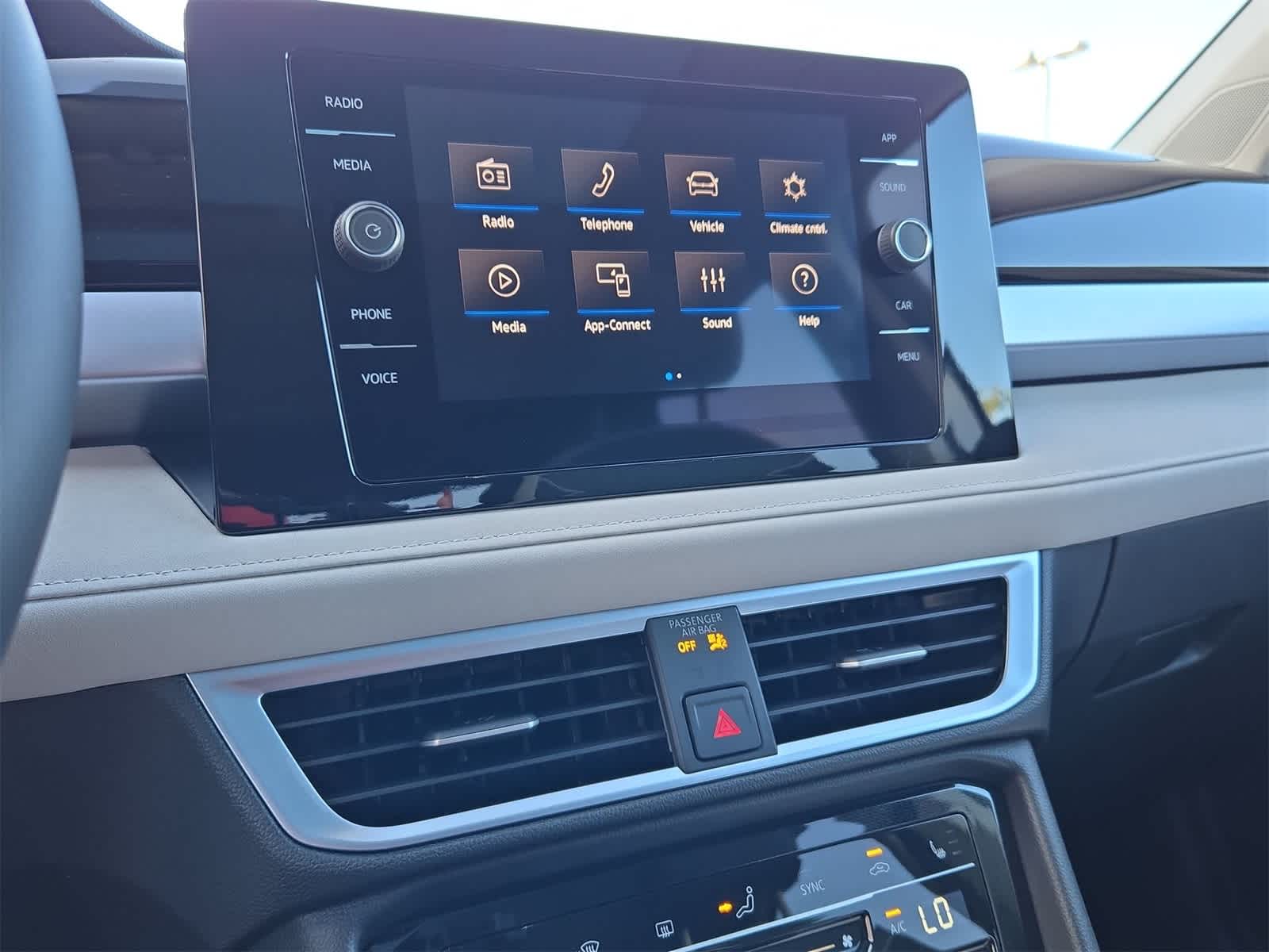 Thumbnail: 2025 Volkswagen Taos - 29