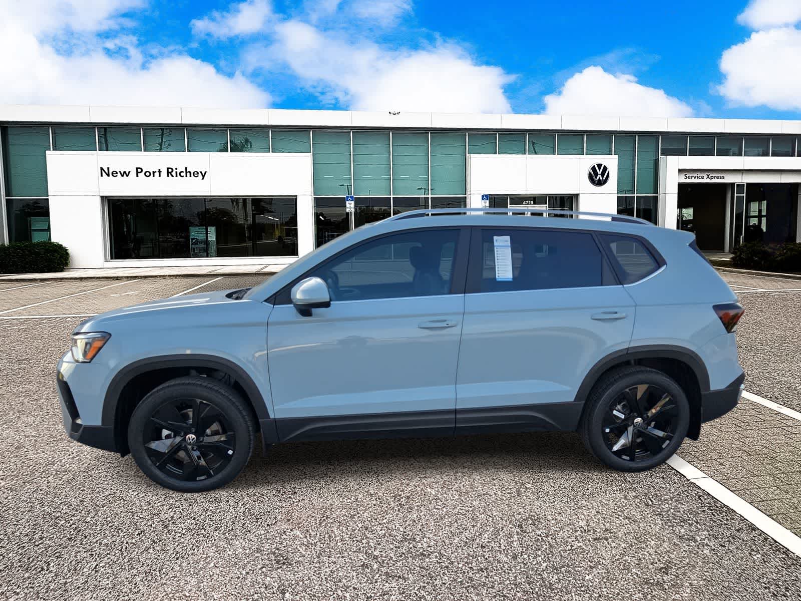 Thumbnail: 2025 Volkswagen Taos - 5