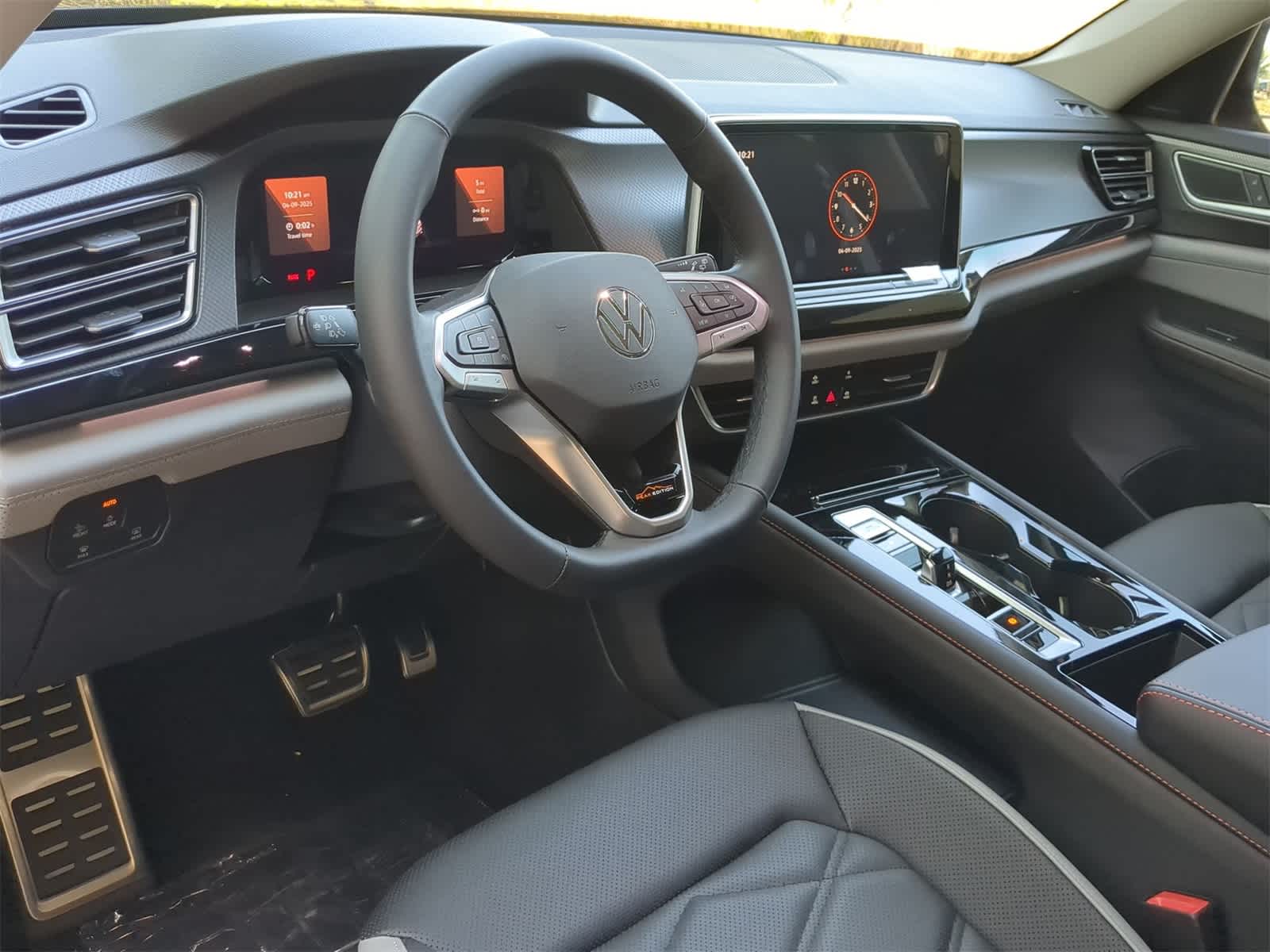 Thumbnail: 2025 Volkswagen Atlas - 10