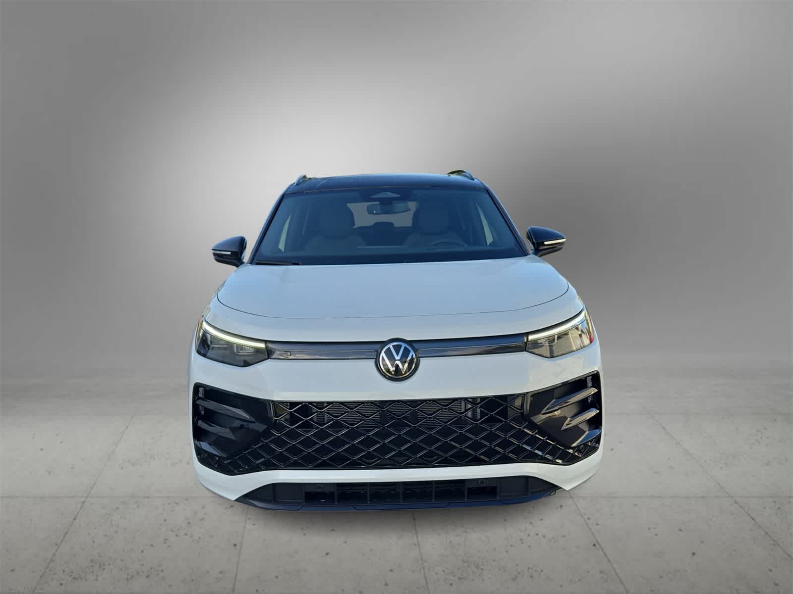 Thumbnail: 2025 Volkswagen Tiguan - 3