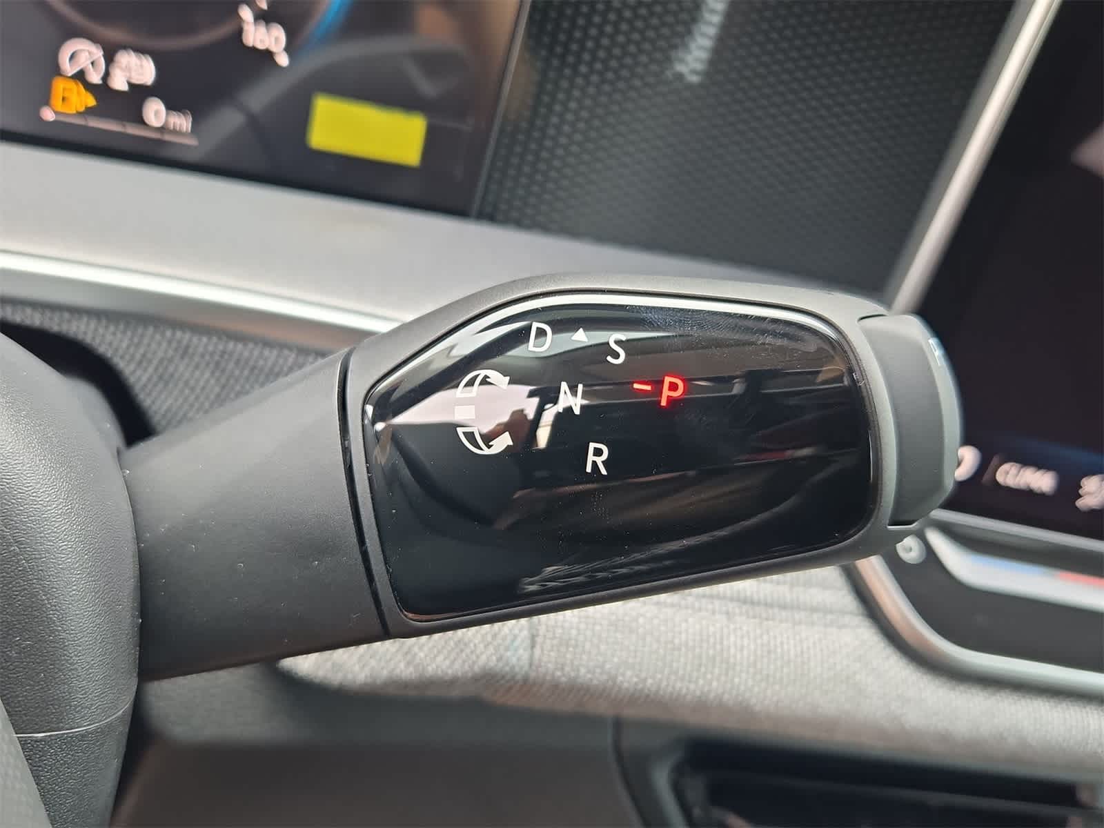 Thumbnail: 2025 Volkswagen Tiguan - 30