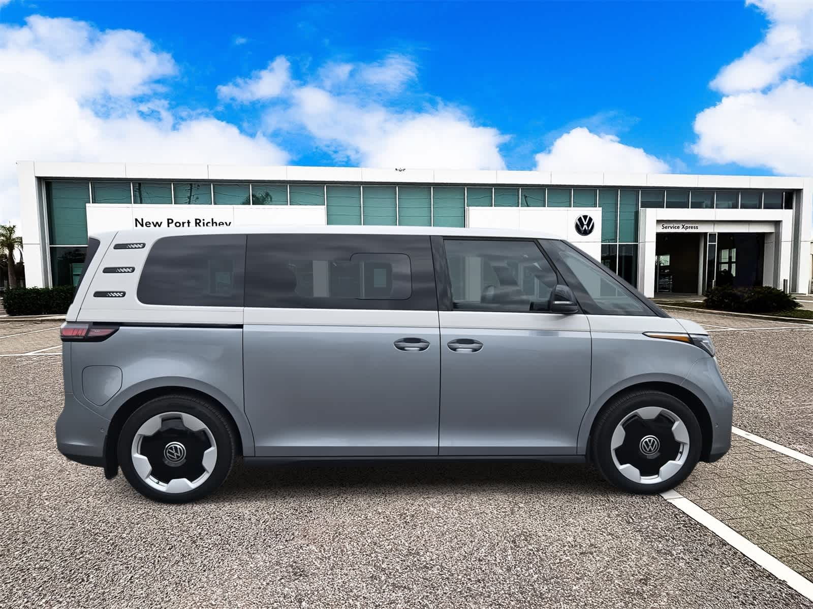 Thumbnail: 2025 Volkswagen ID.Buzz - 9