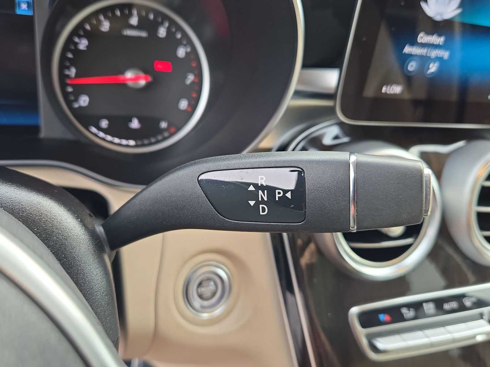 Thumbnail: 2022 Mercedes-Benz GLC - 28