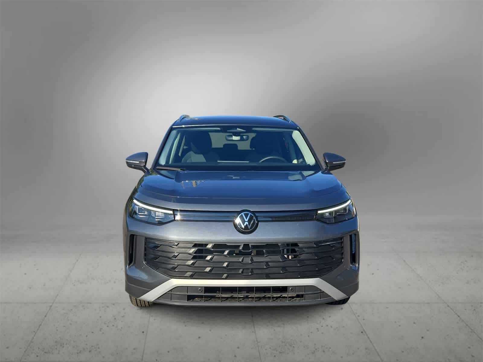 Thumbnail: 2025 Volkswagen Tiguan - 3