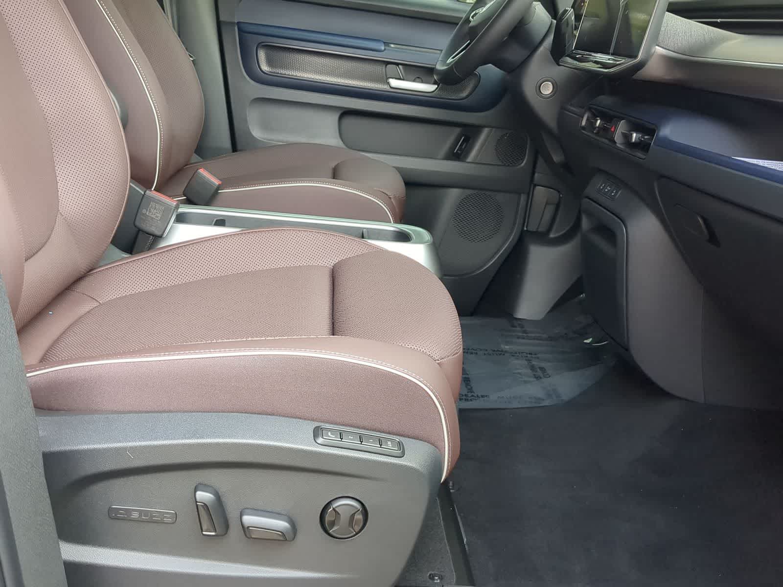 Thumbnail: 2025 Volkswagen ID.Buzz - 21