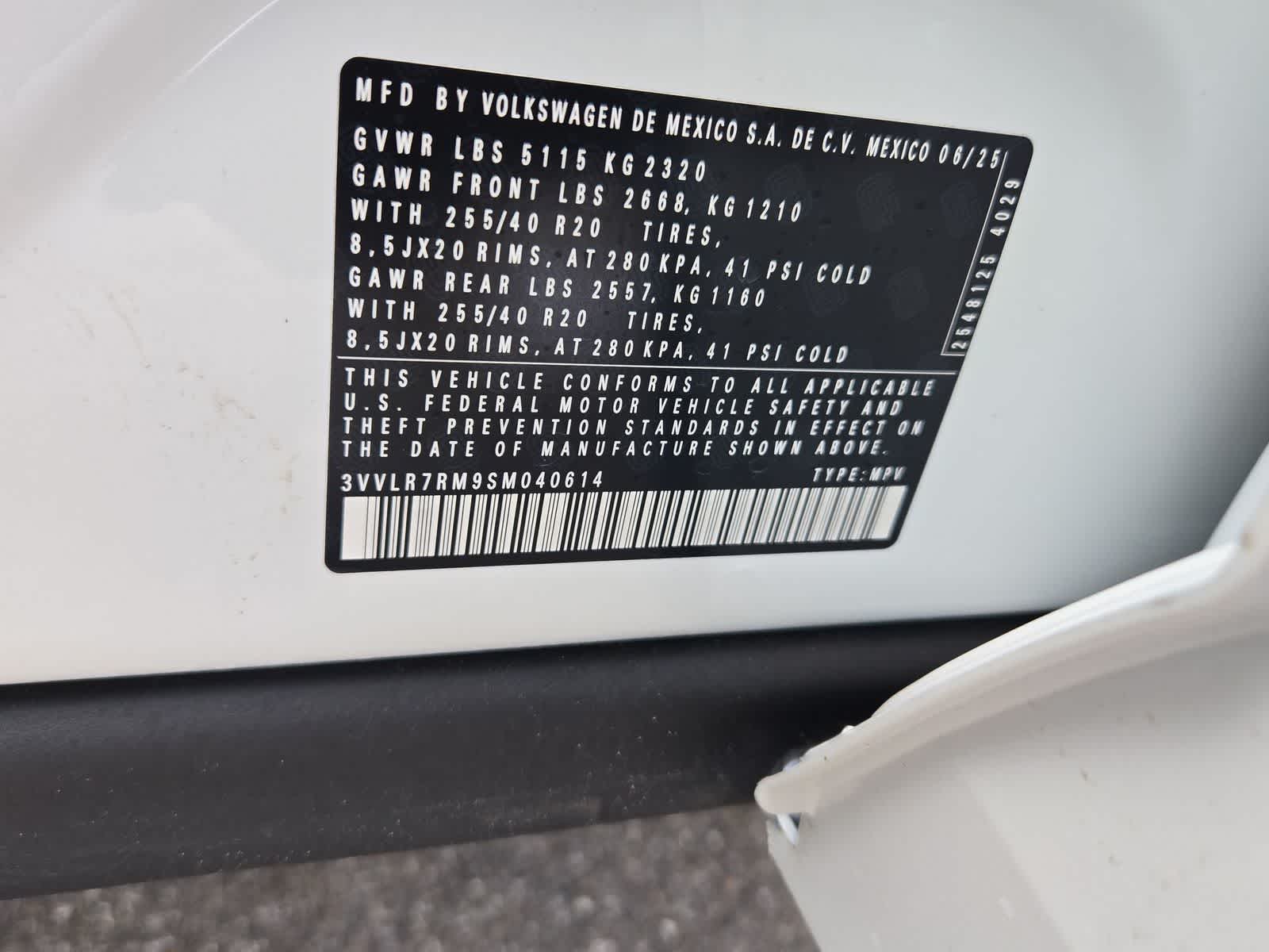 Thumbnail: 2025 Volkswagen Tiguan - 37