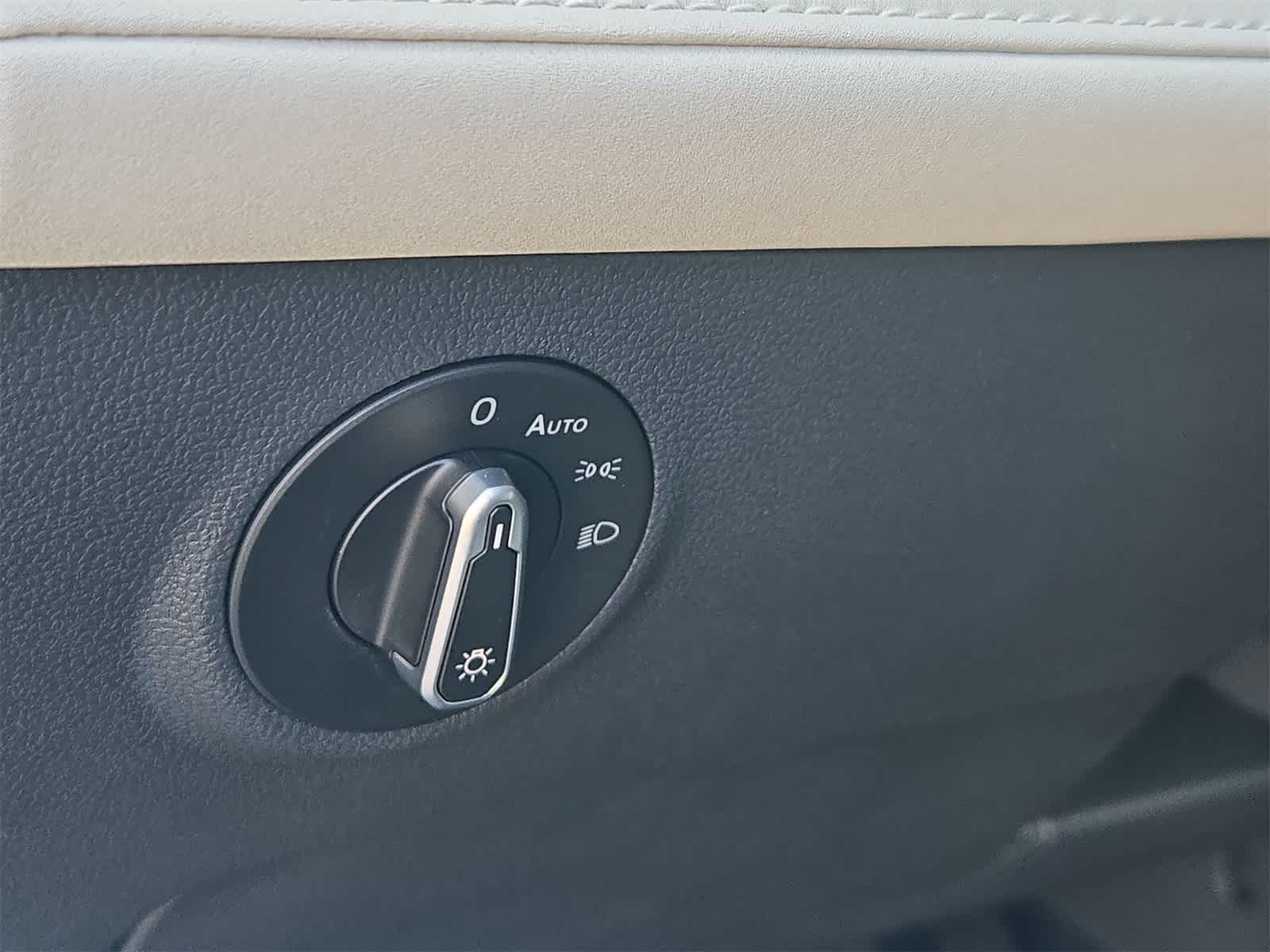 Thumbnail: 2025 Volkswagen Taos - 38