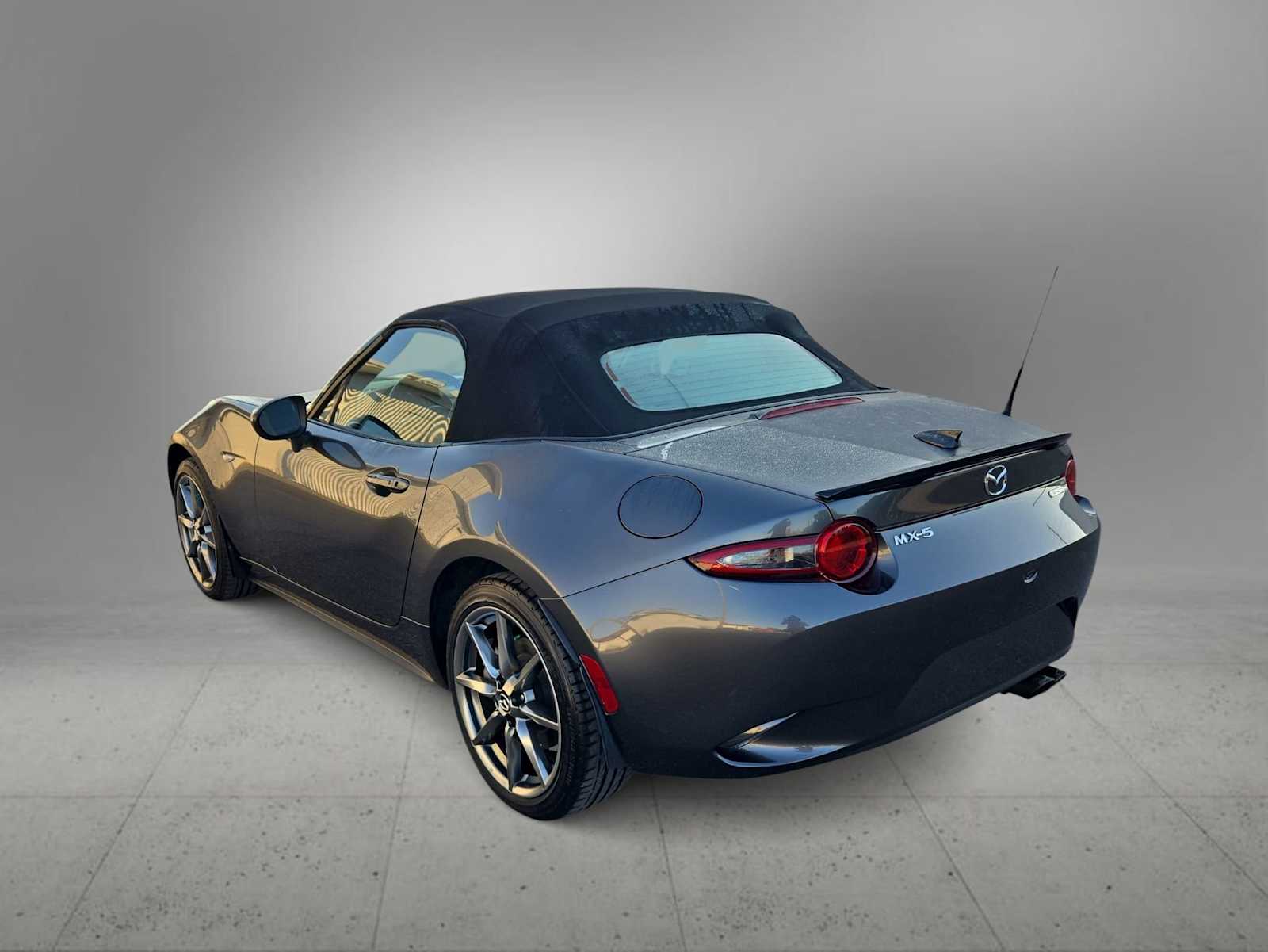 Thumbnail: 2023 Mazda MX-5 Miata - 6