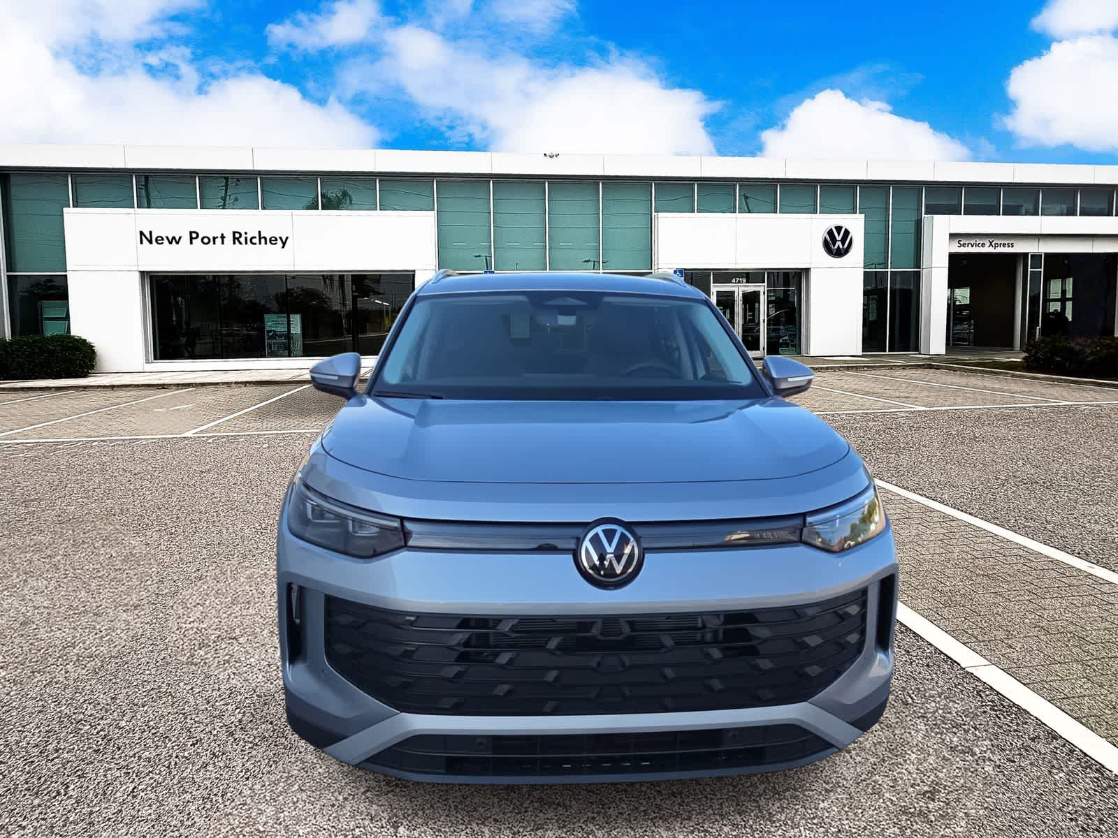 Thumbnail: 2025 Volkswagen Tiguan - 3