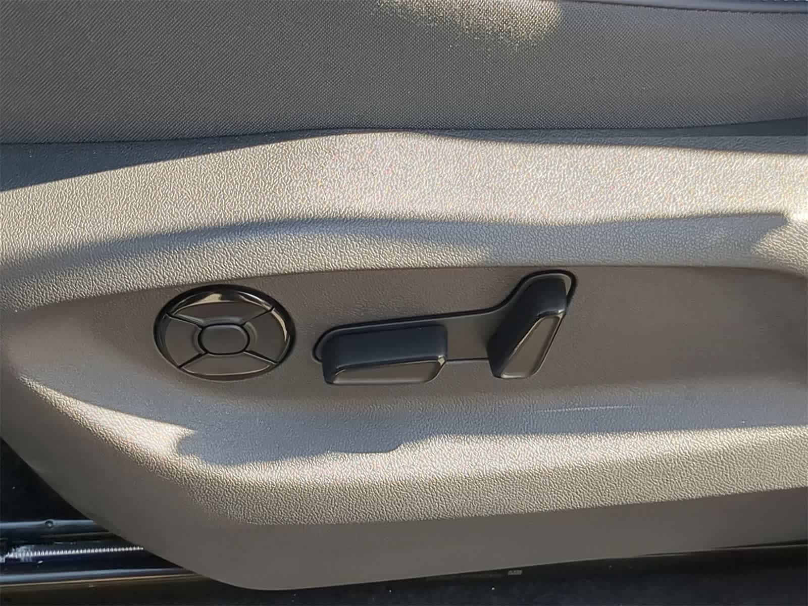 Thumbnail: 2026 Volkswagen Tiguan - 18