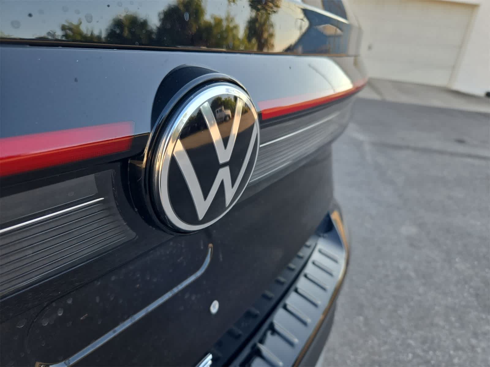 Thumbnail: 2025 Volkswagen Taos - 12