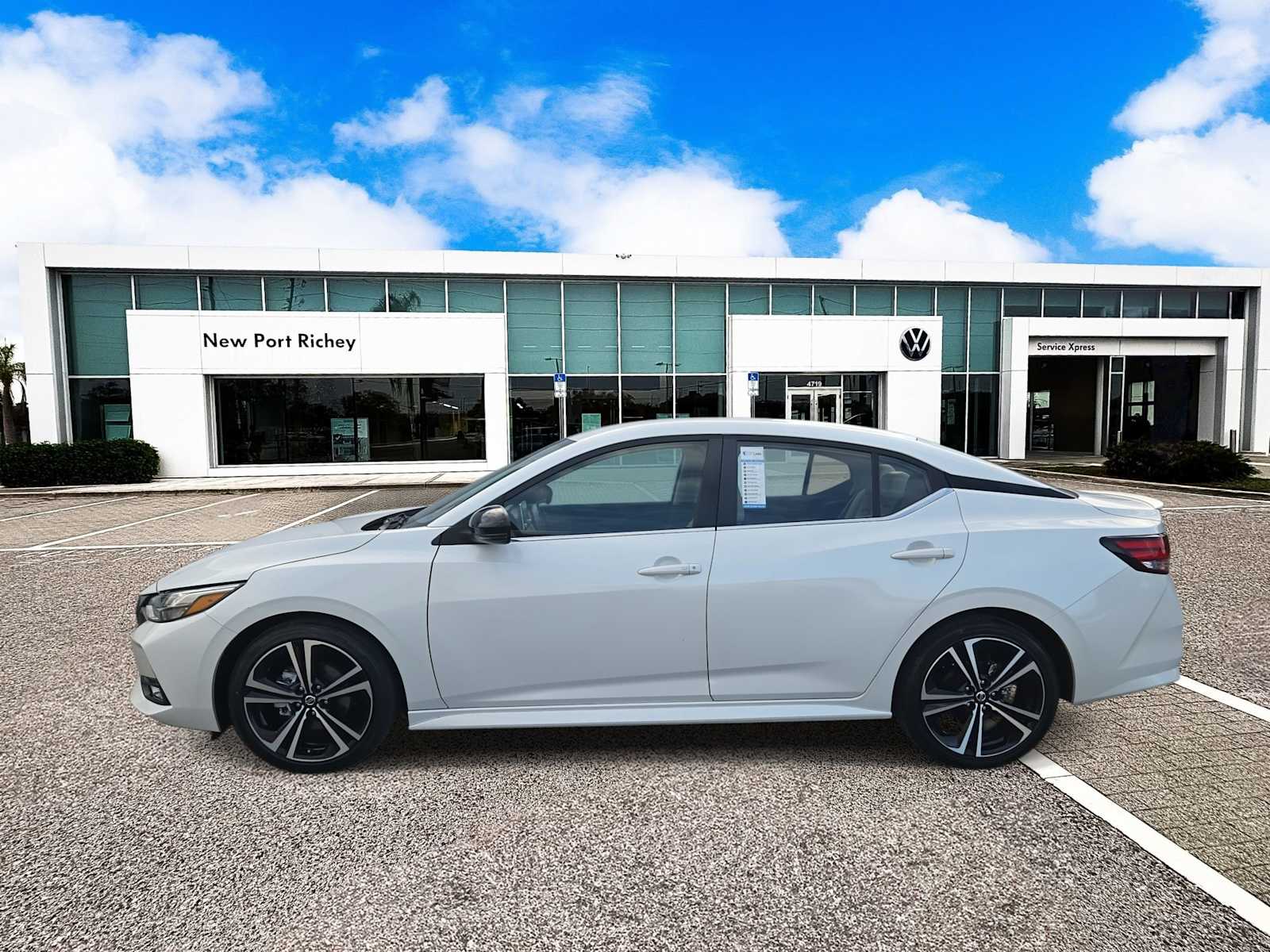 Thumbnail: 2023 Nissan Sentra - 5