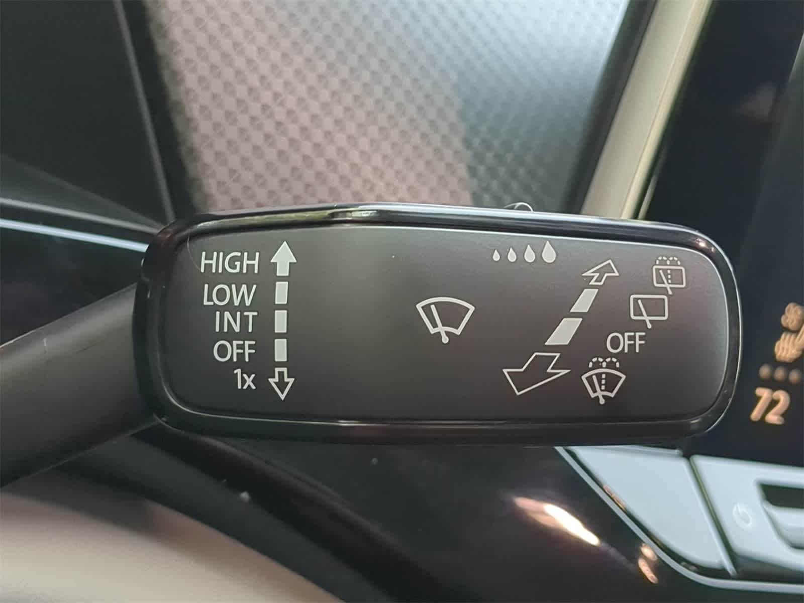 Thumbnail: 2025 Volkswagen Atlas - 26