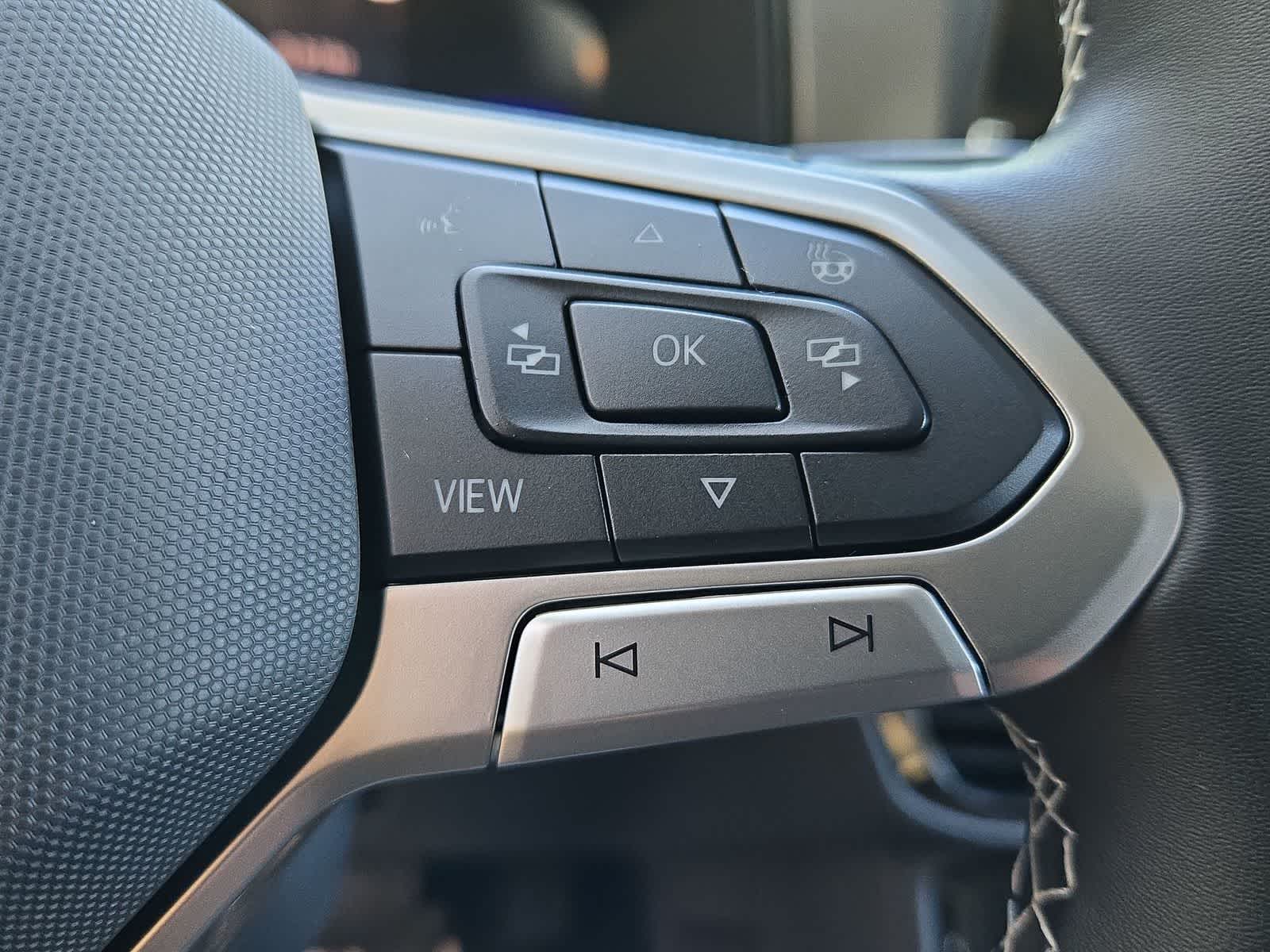 Thumbnail: 2025 Volkswagen Taos - 24