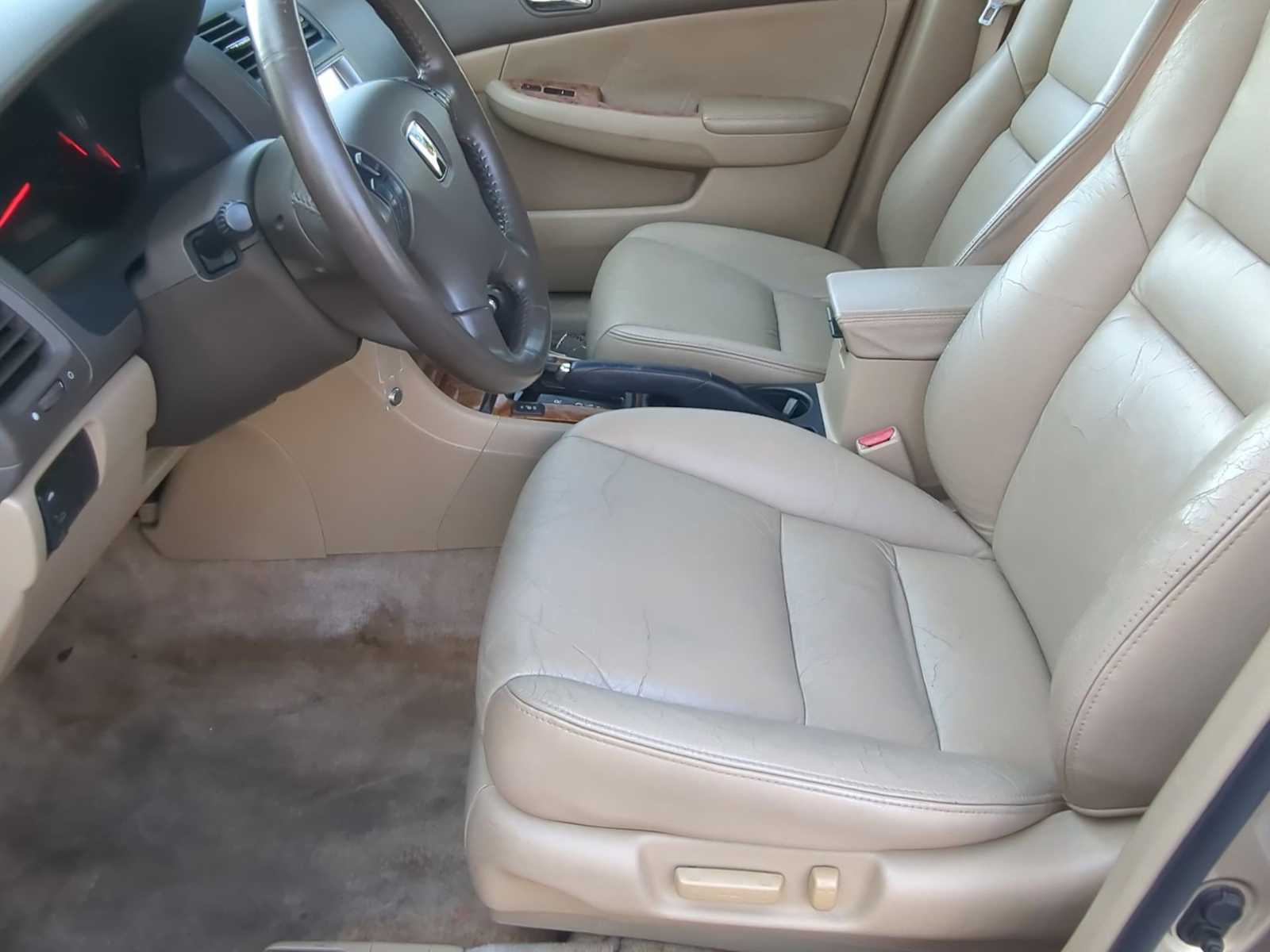 Thumbnail: 2003 Honda Accord - 16