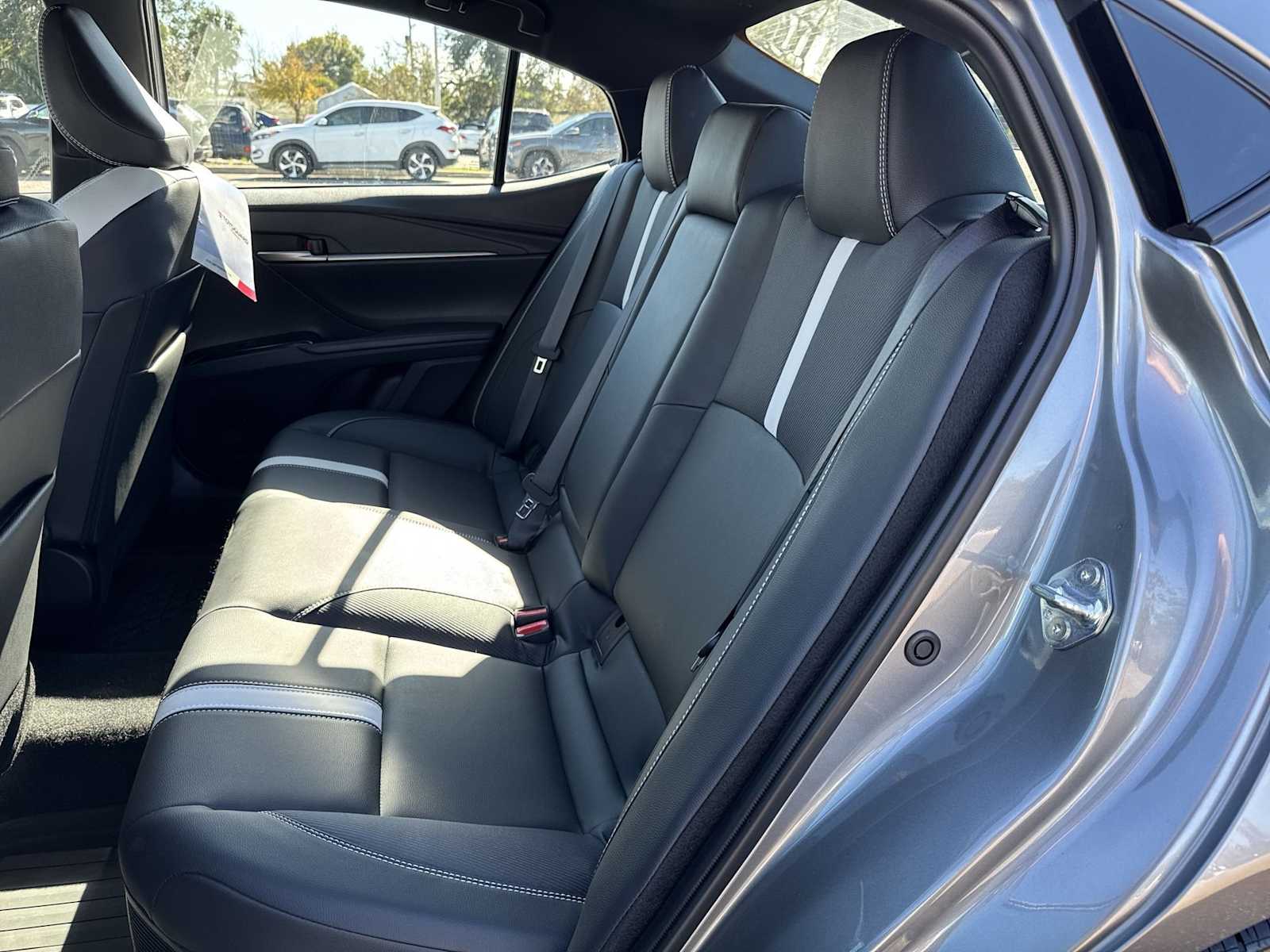 Thumbnail: 2025 Toyota Camry - 17