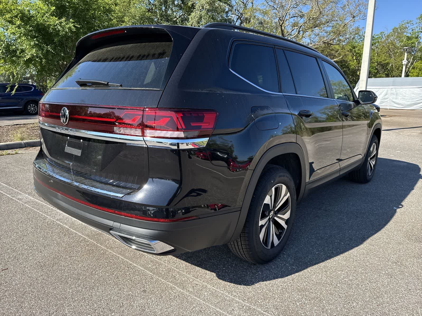 Thumbnail: 2026 Volkswagen Atlas - 6