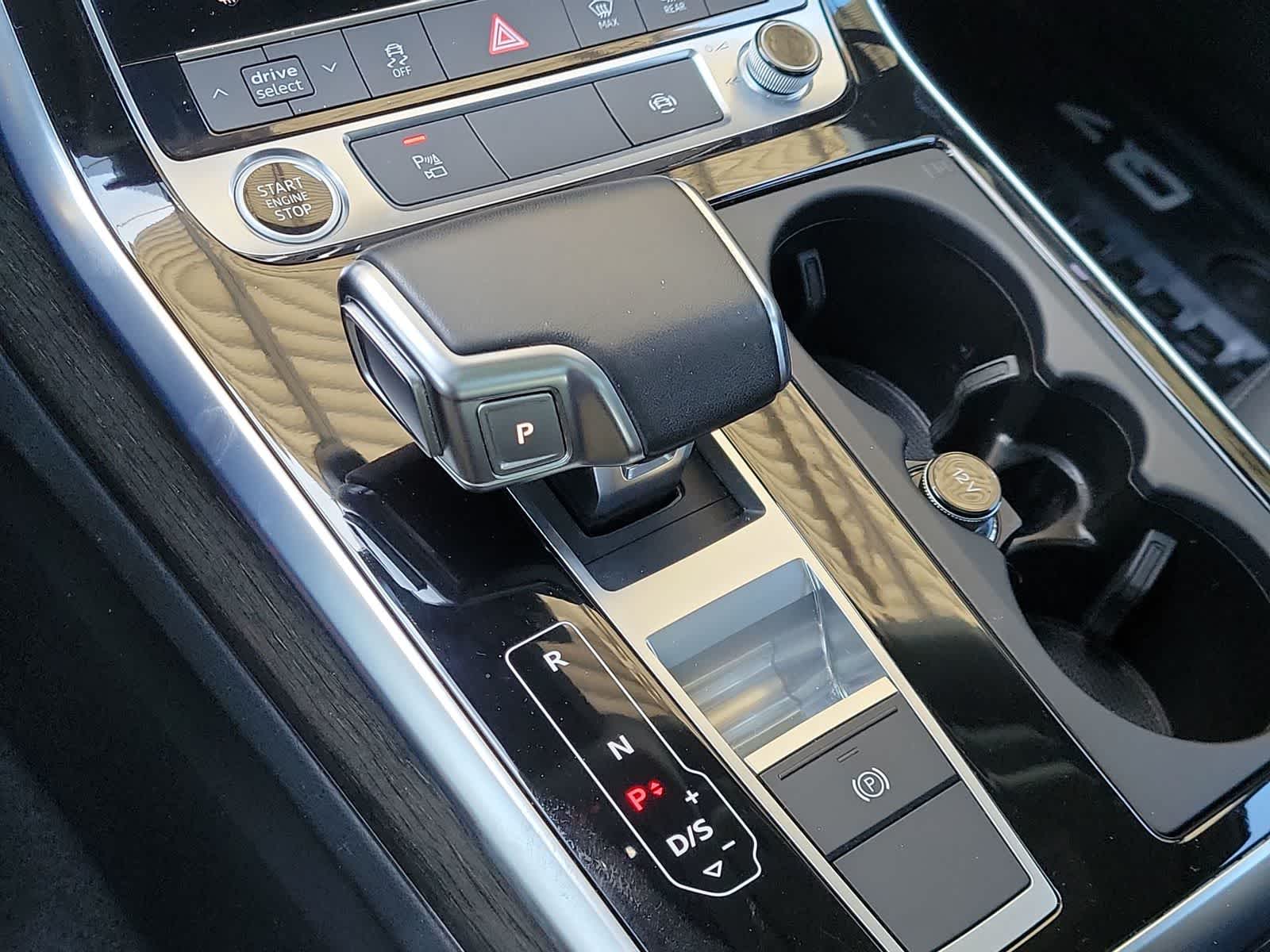 Thumbnail: 2023 Audi Q7 - 25