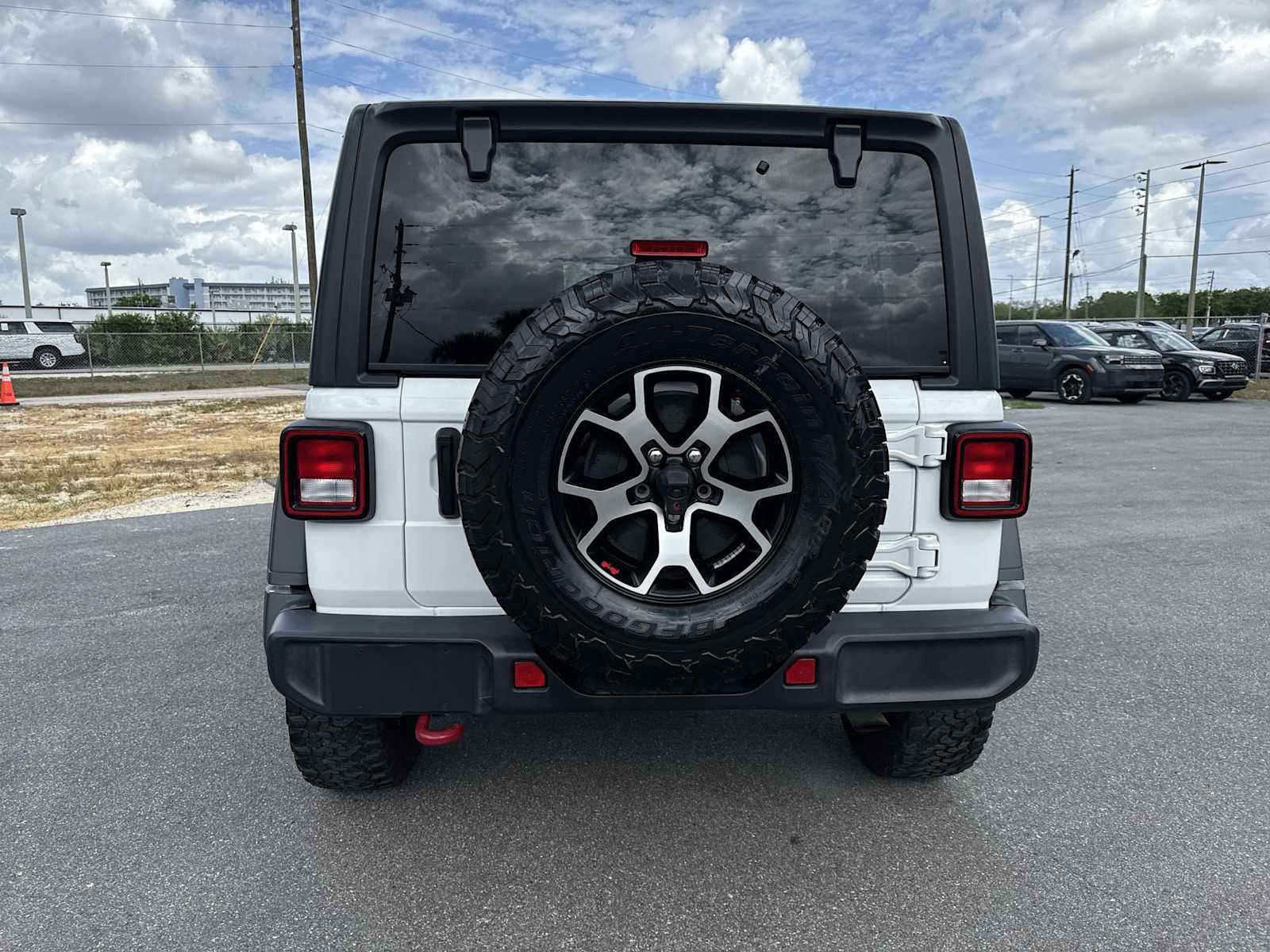 Thumbnail: 2021 Jeep Wrangler - 13
