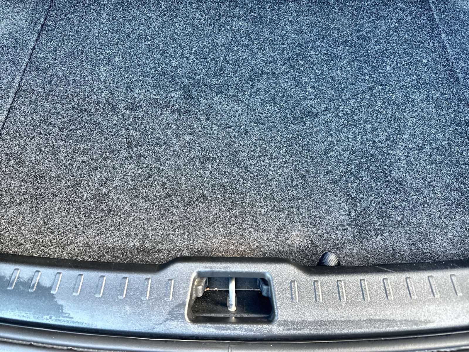 Thumbnail: 2023 Volvo S60 - 34