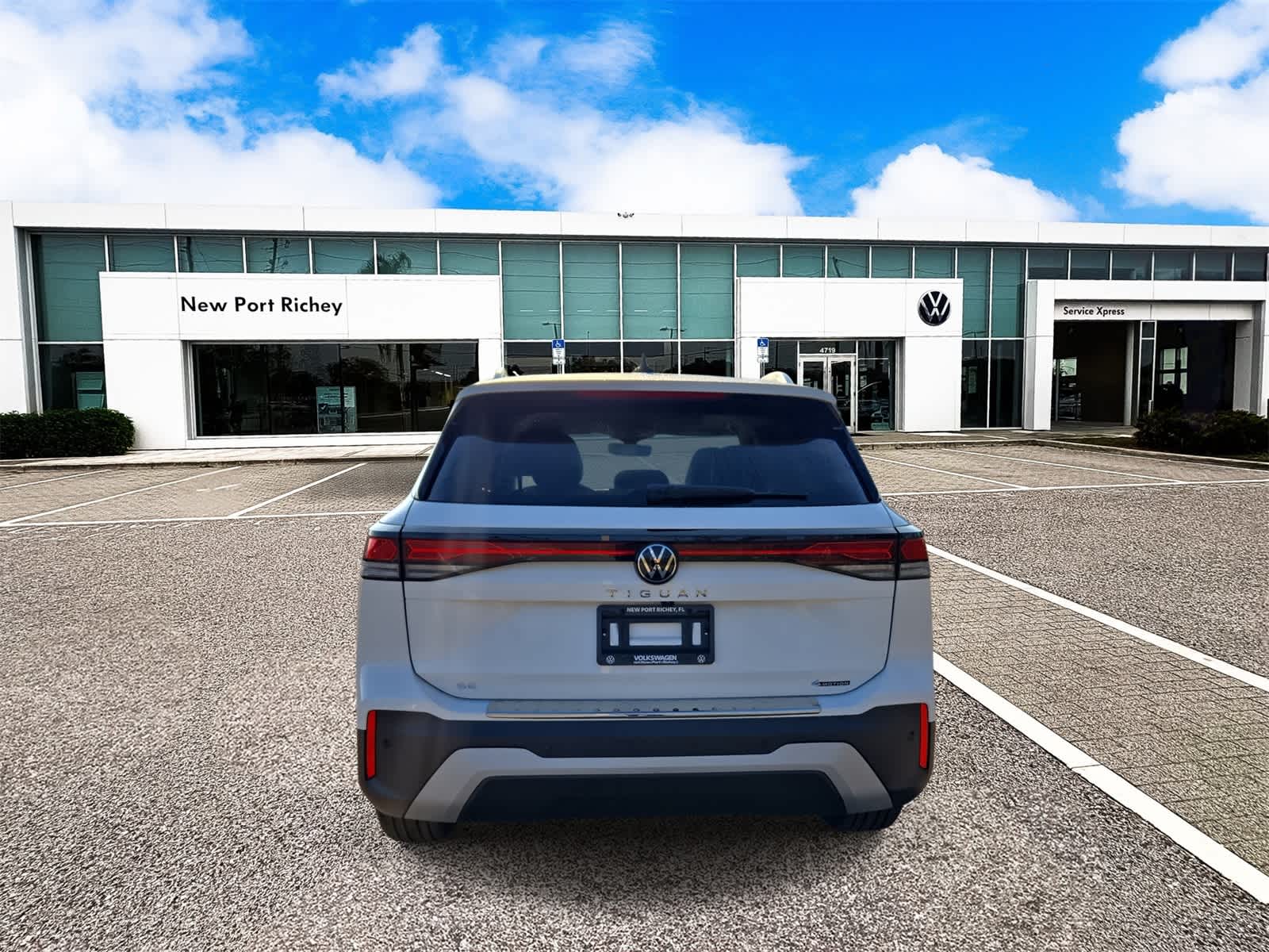 Thumbnail: 2026 Volkswagen Tiguan - 7