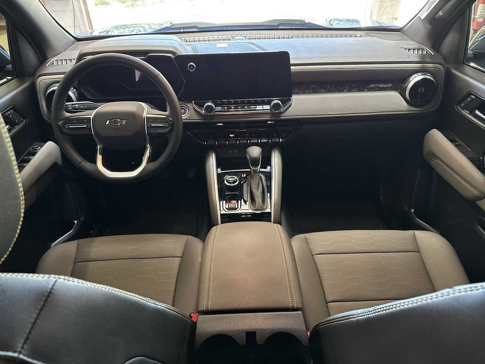 Thumbnail: 2025 Chevrolet Colorado - 15