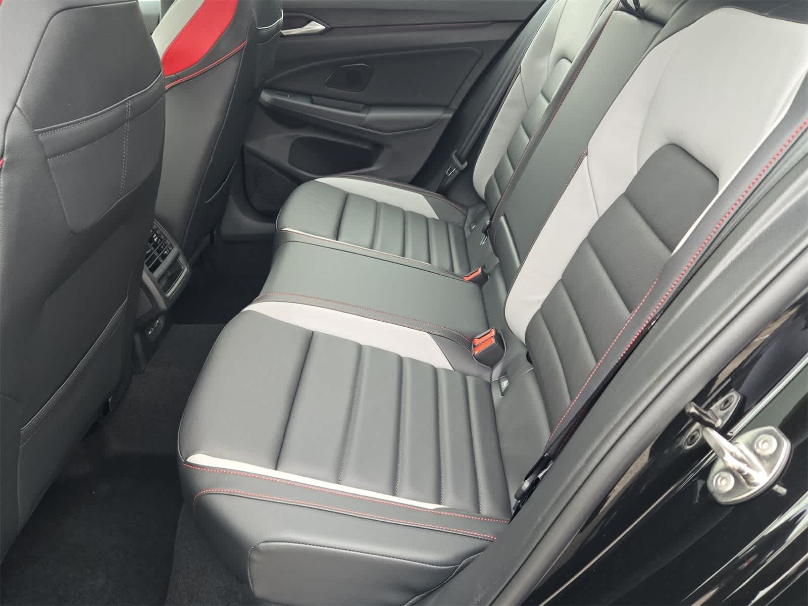 Thumbnail: 2026 Volkswagen Golf - 20