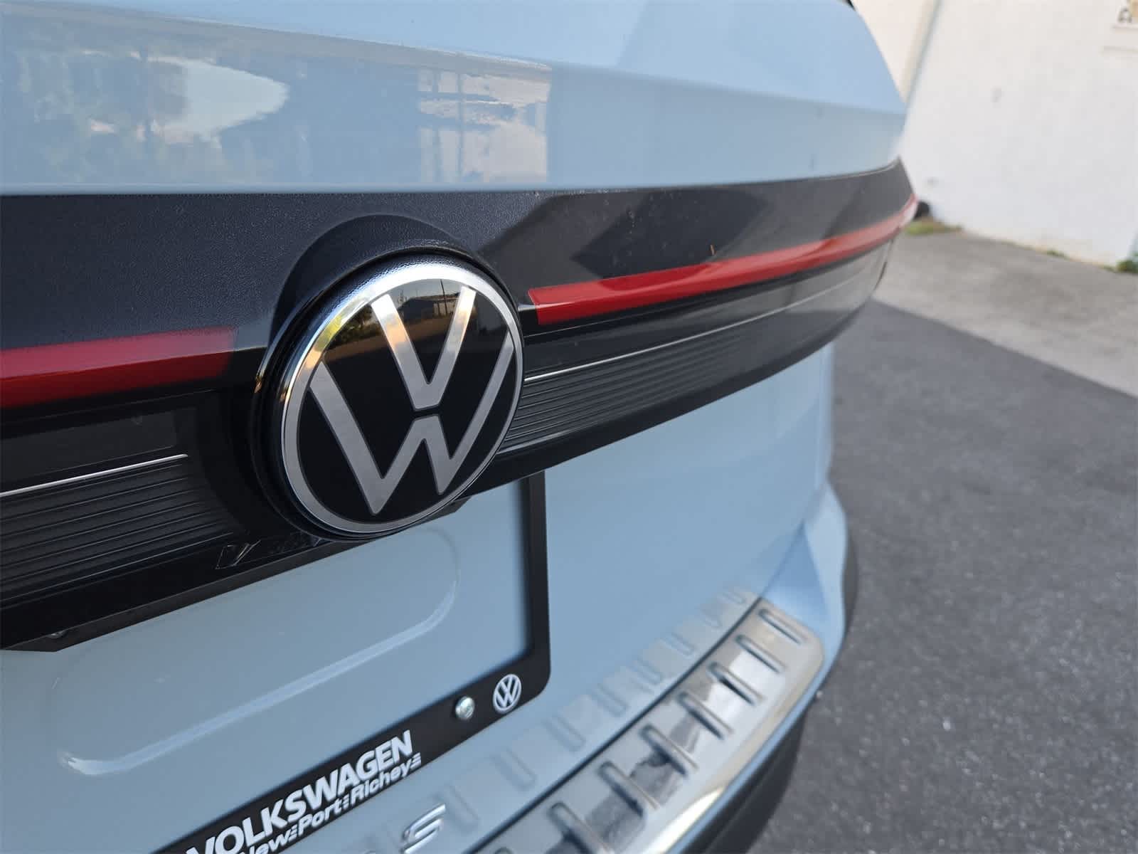 Thumbnail: 2025 Volkswagen Taos - 12