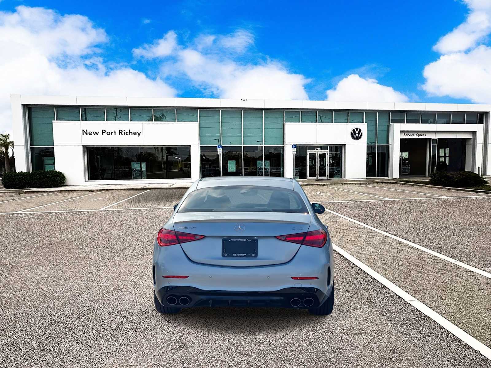 Thumbnail: 2024 Mercedes-Benz C-Class - 7