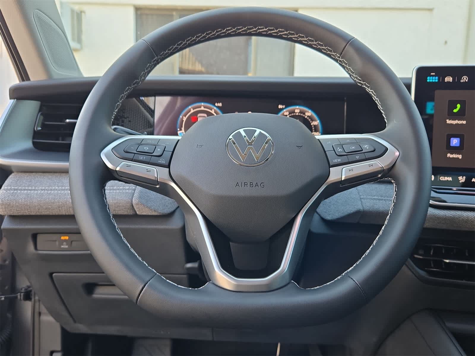 Thumbnail: 2025 Volkswagen Tiguan - 23