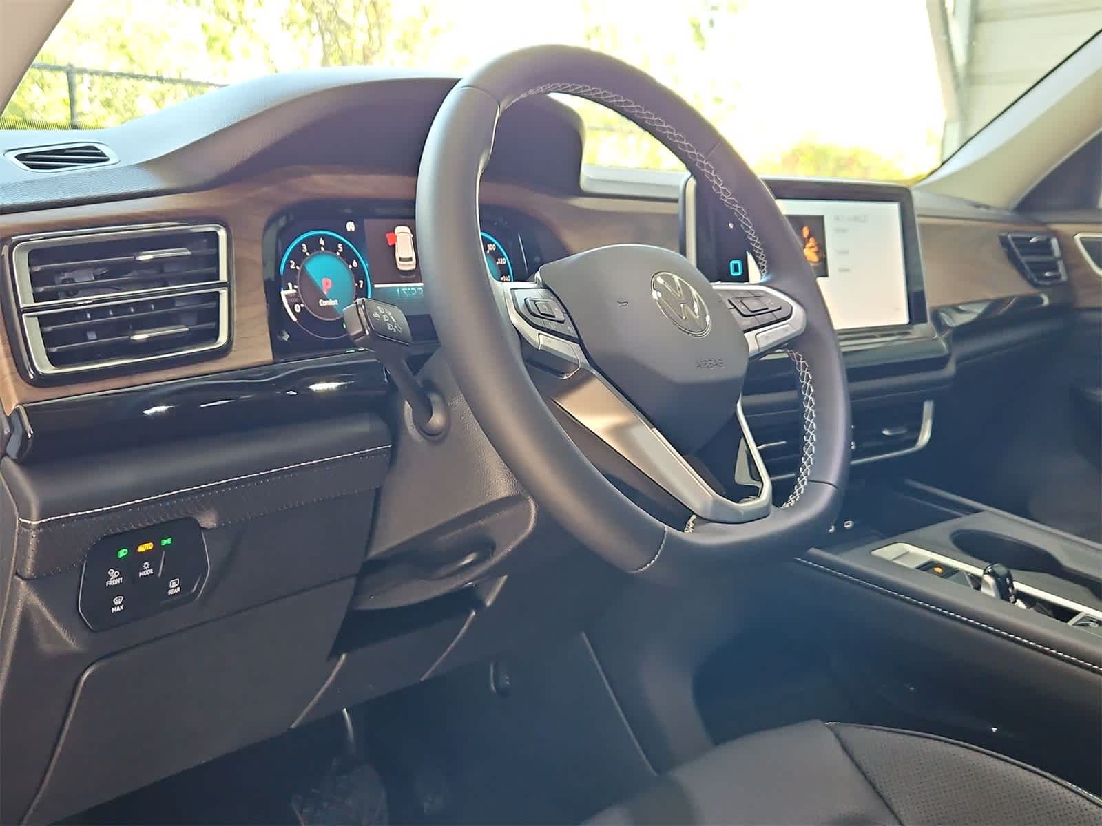 Thumbnail: 2026 Volkswagen Atlas - 10