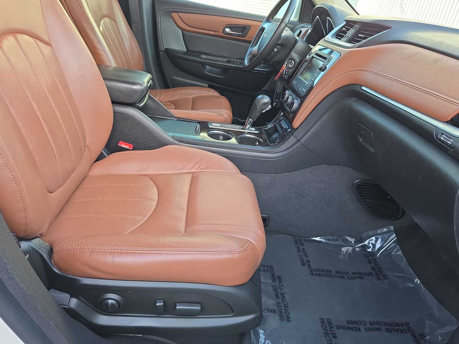 Thumbnail: 2015 Chevrolet Traverse - 23
