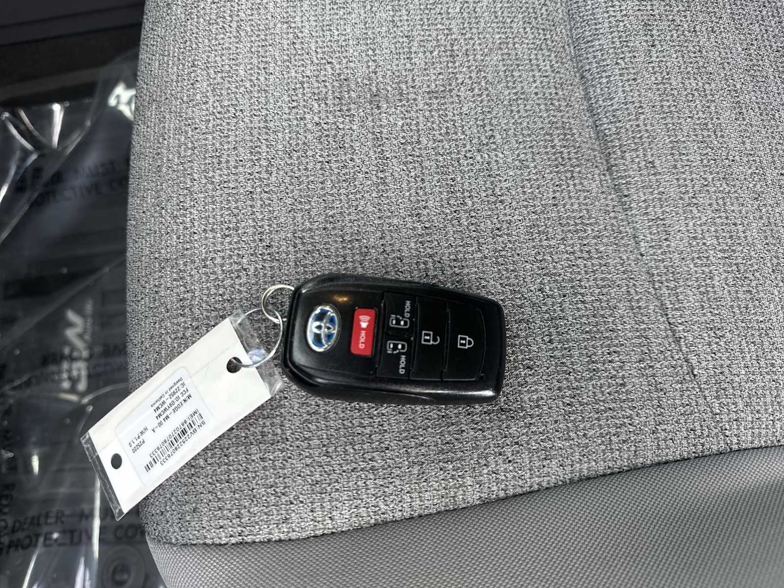 Thumbnail: 2023 Toyota Sienna - 34