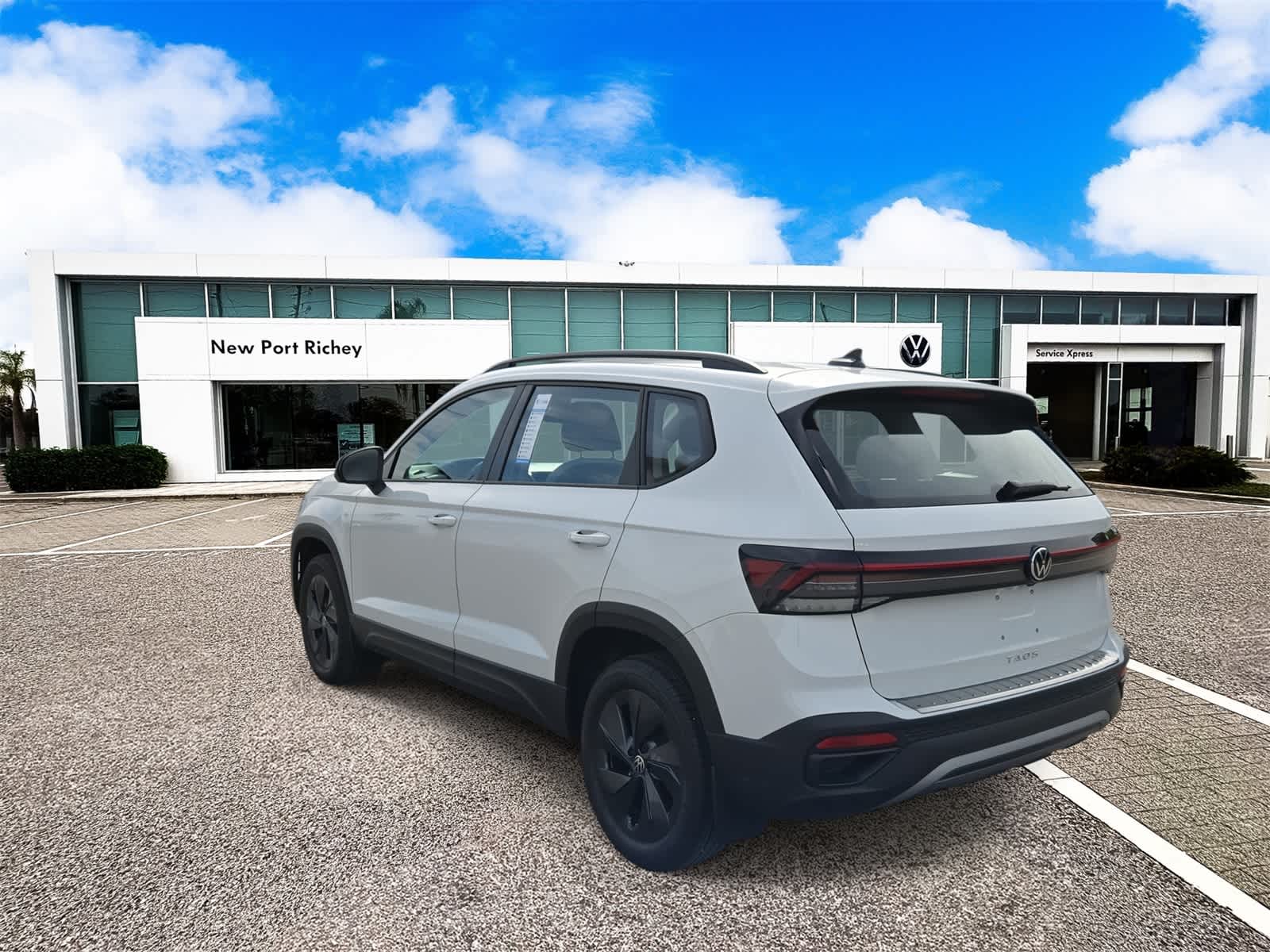 Thumbnail: 2025 Volkswagen Taos - 6