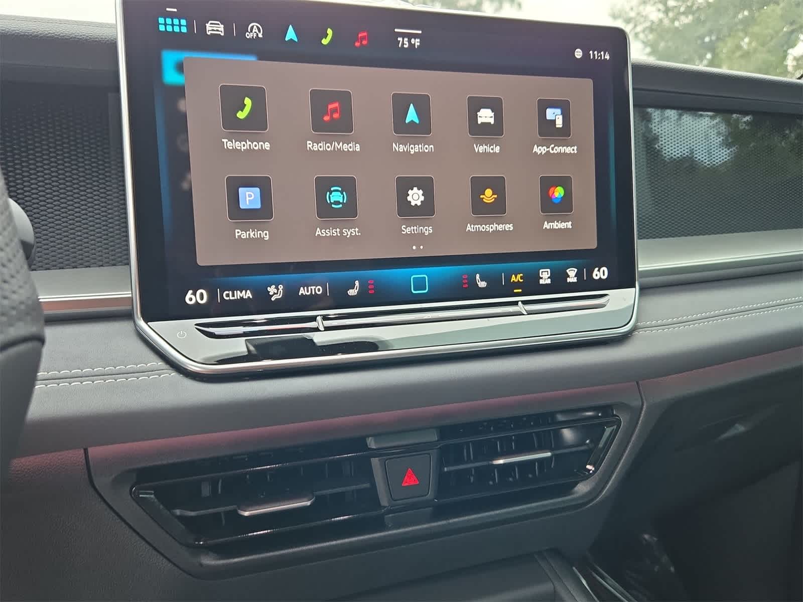 Thumbnail: 2025 Volkswagen Tiguan - 29