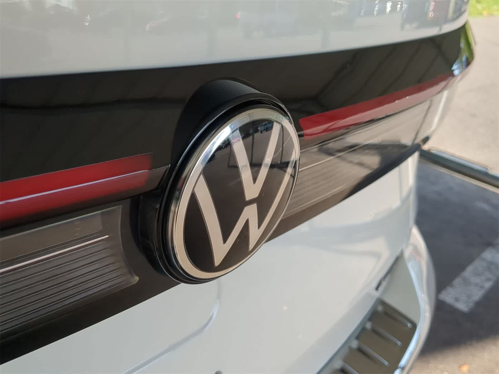 Thumbnail: 2025 Volkswagen Taos - 12