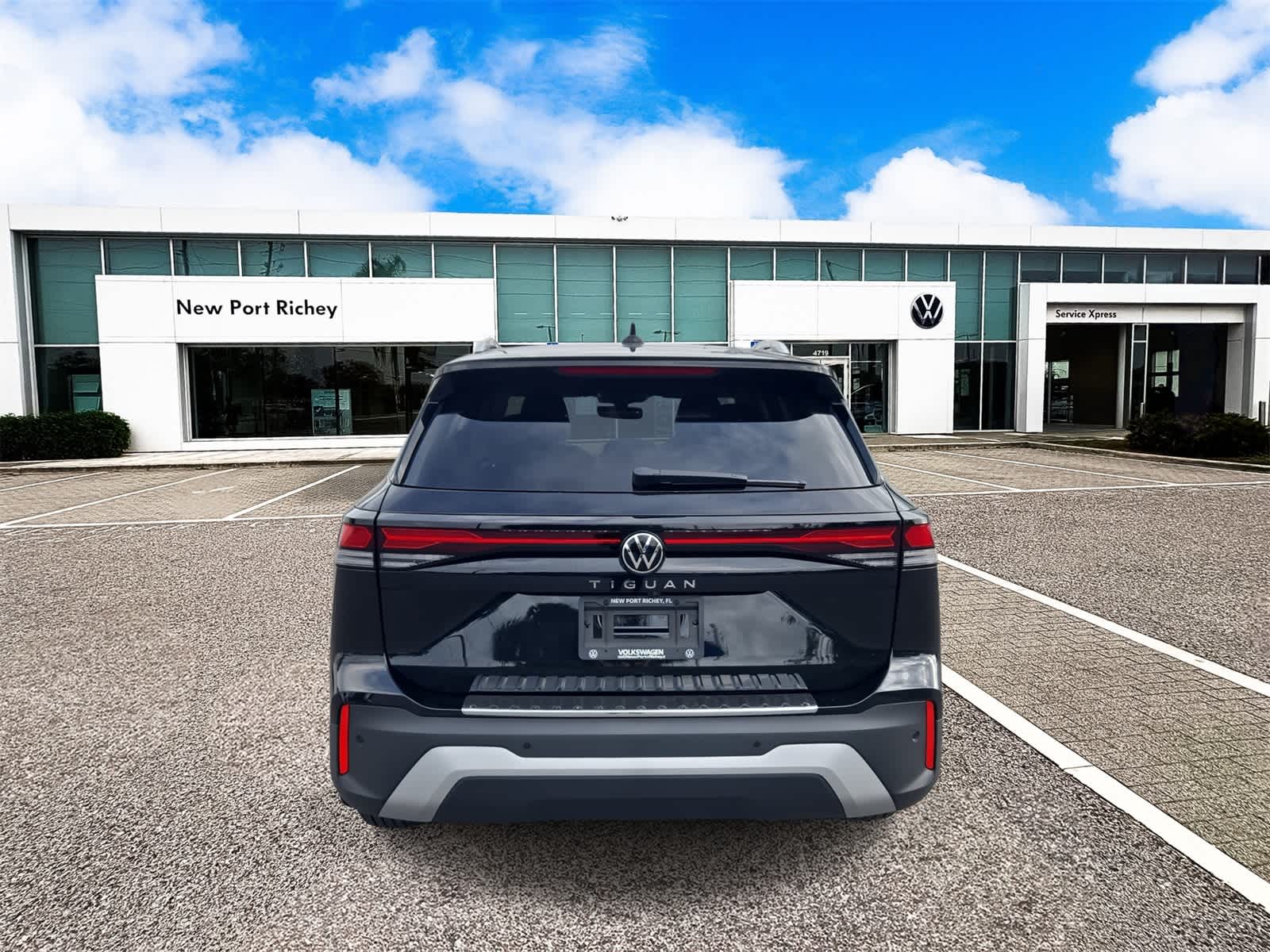 Thumbnail: 2026 Volkswagen Tiguan - 7